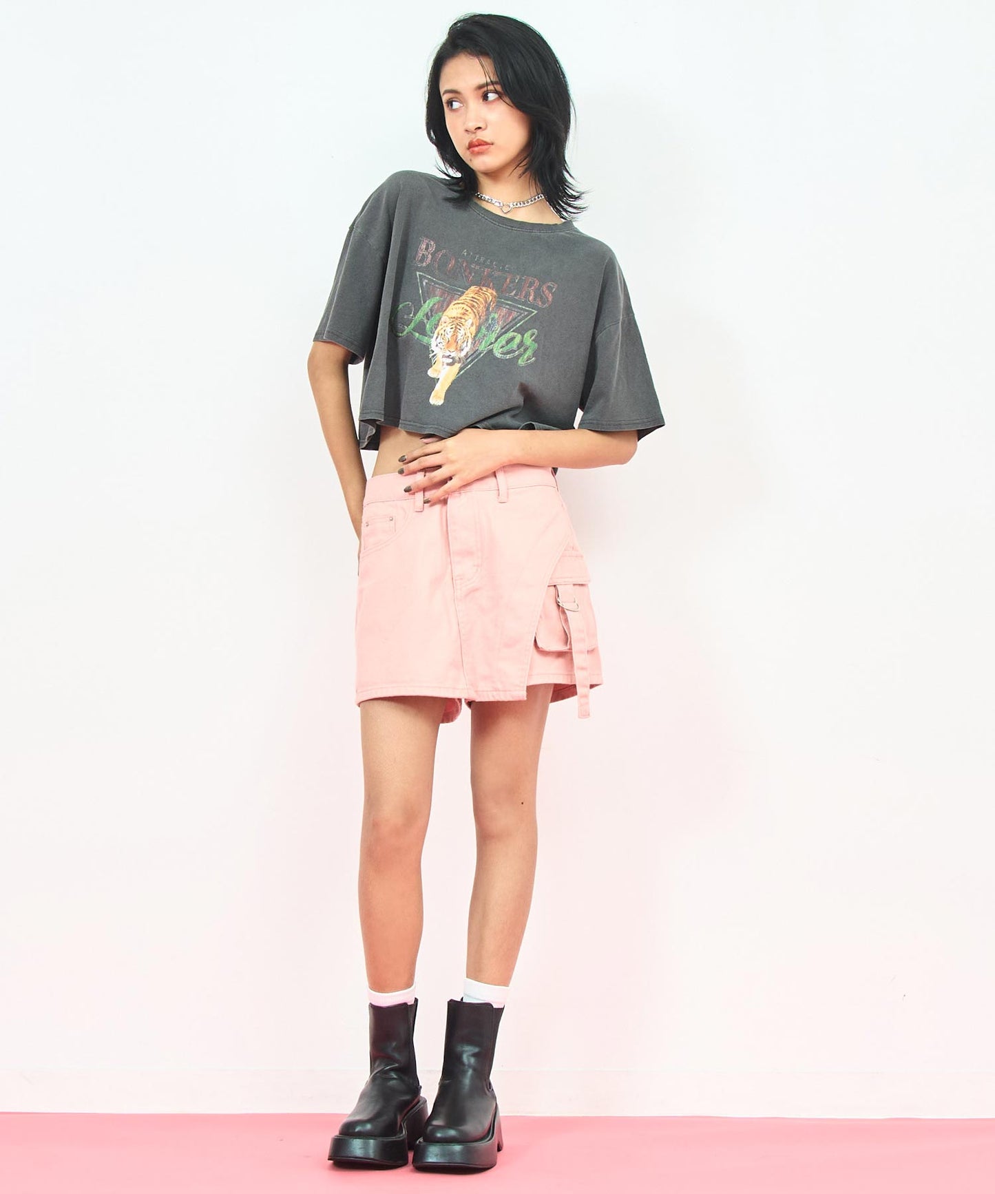 ピンク