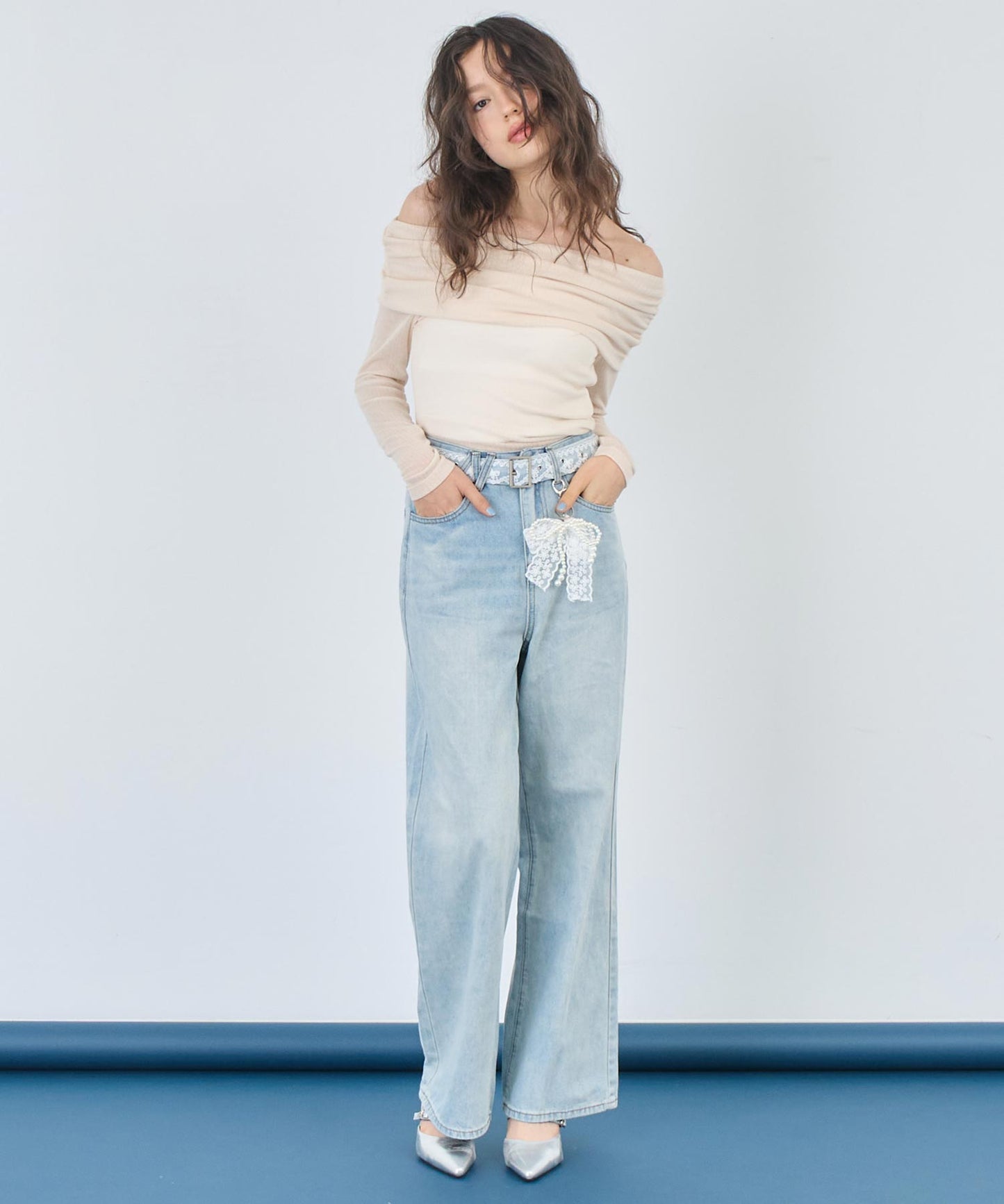 リボンチャーム付き レース ベルト ワイド デニム パンツ 152-5727