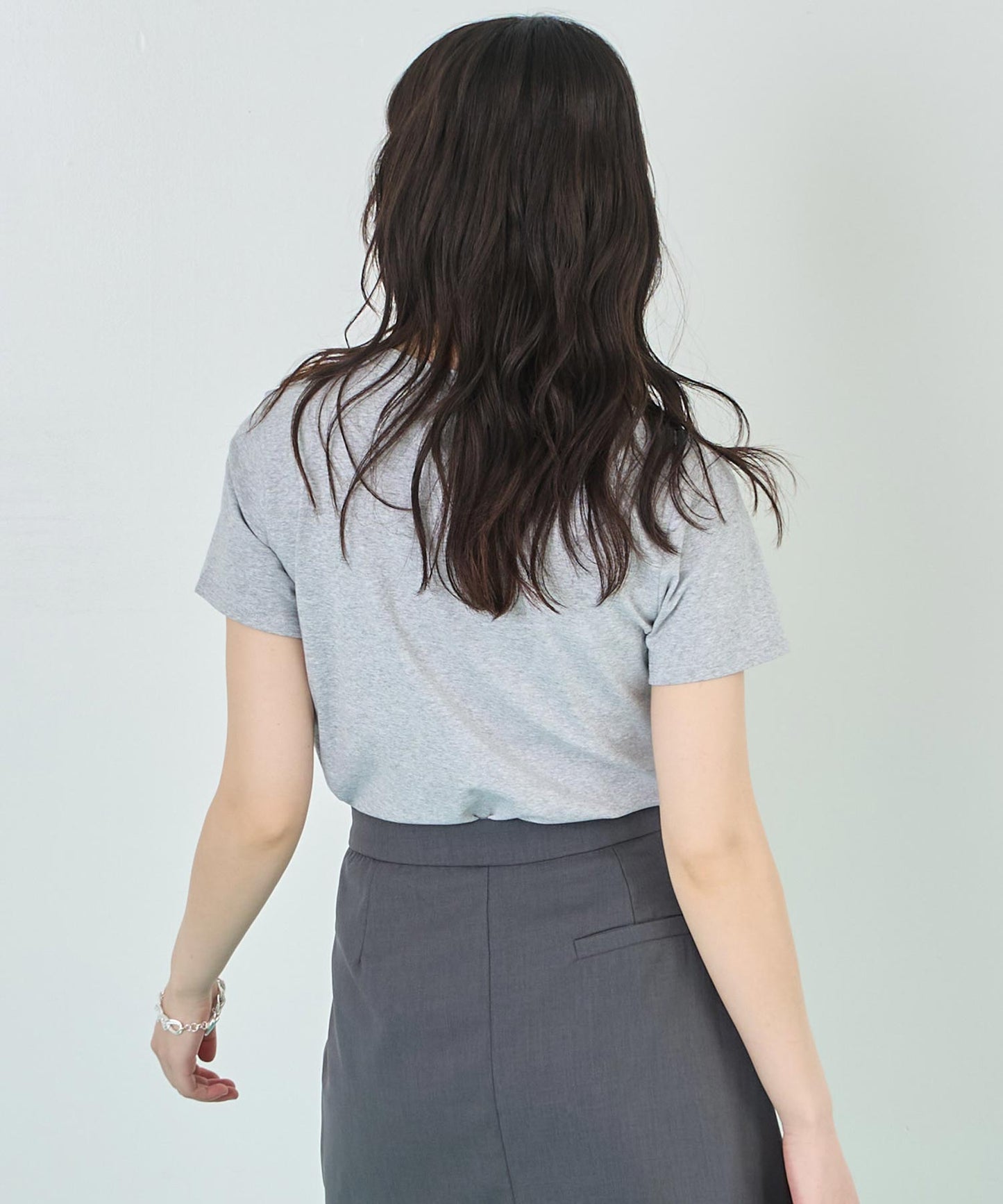 同色トーン ハート 刺繍 Tシャツ 153-5776