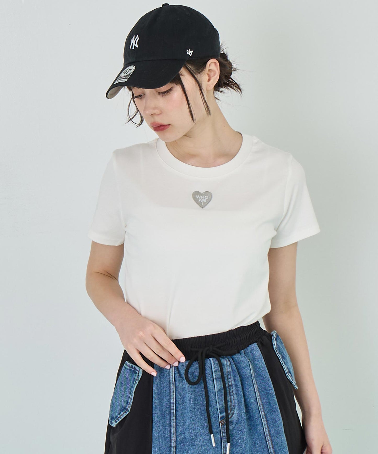 同色トーン ハート 刺繍 Tシャツ 153-5776