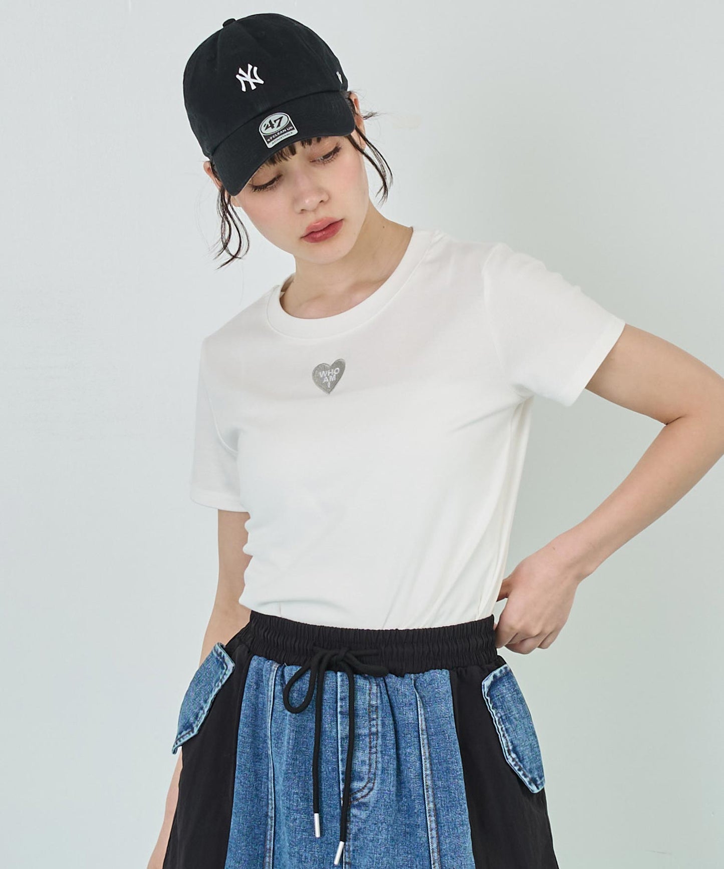 同色トーン ハート 刺繍 Tシャツ 153-5776