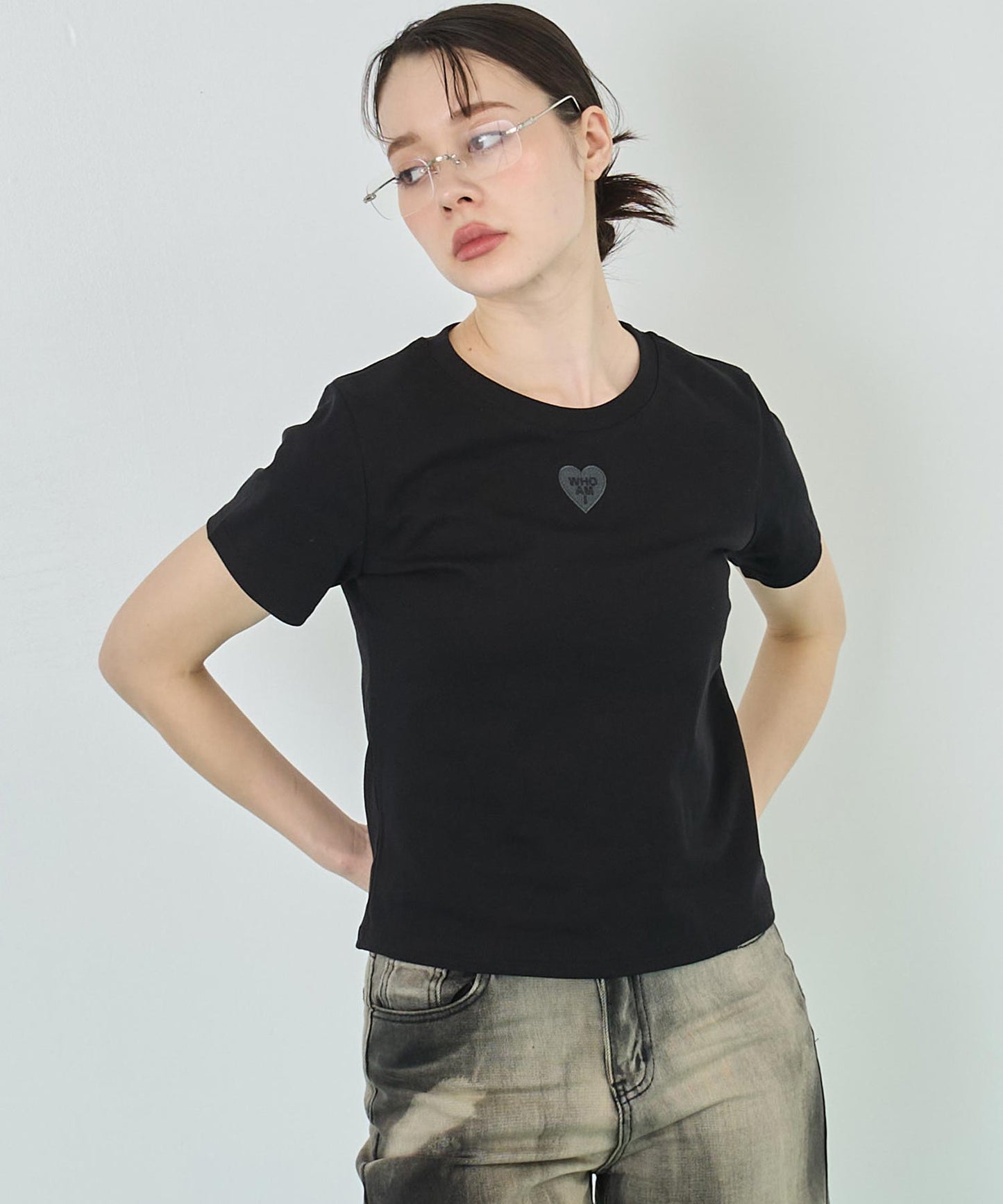 同色トーン ハート 刺繍 Tシャツ 153-5776