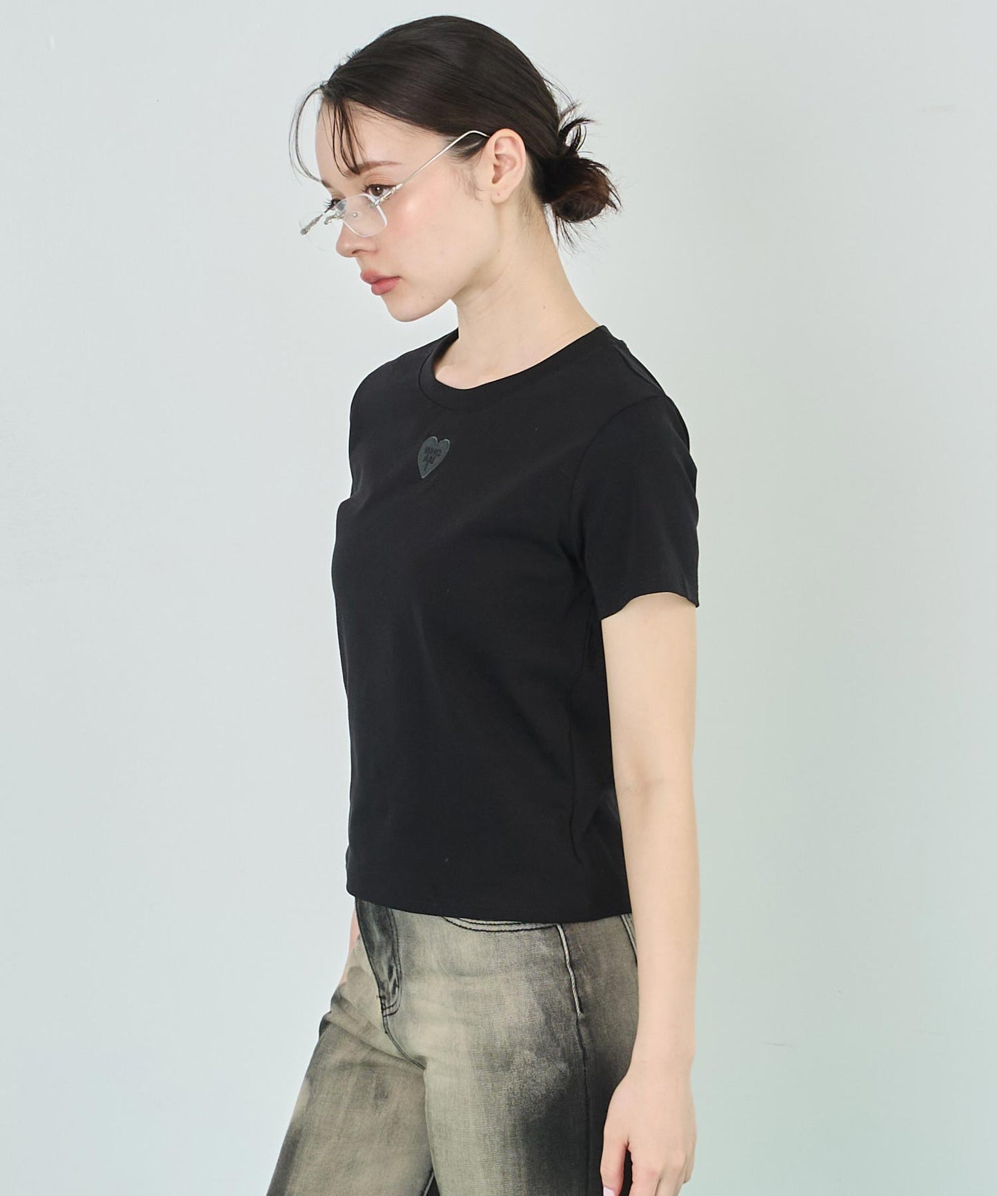 同色トーン ハート 刺繍 Tシャツ 153-5776