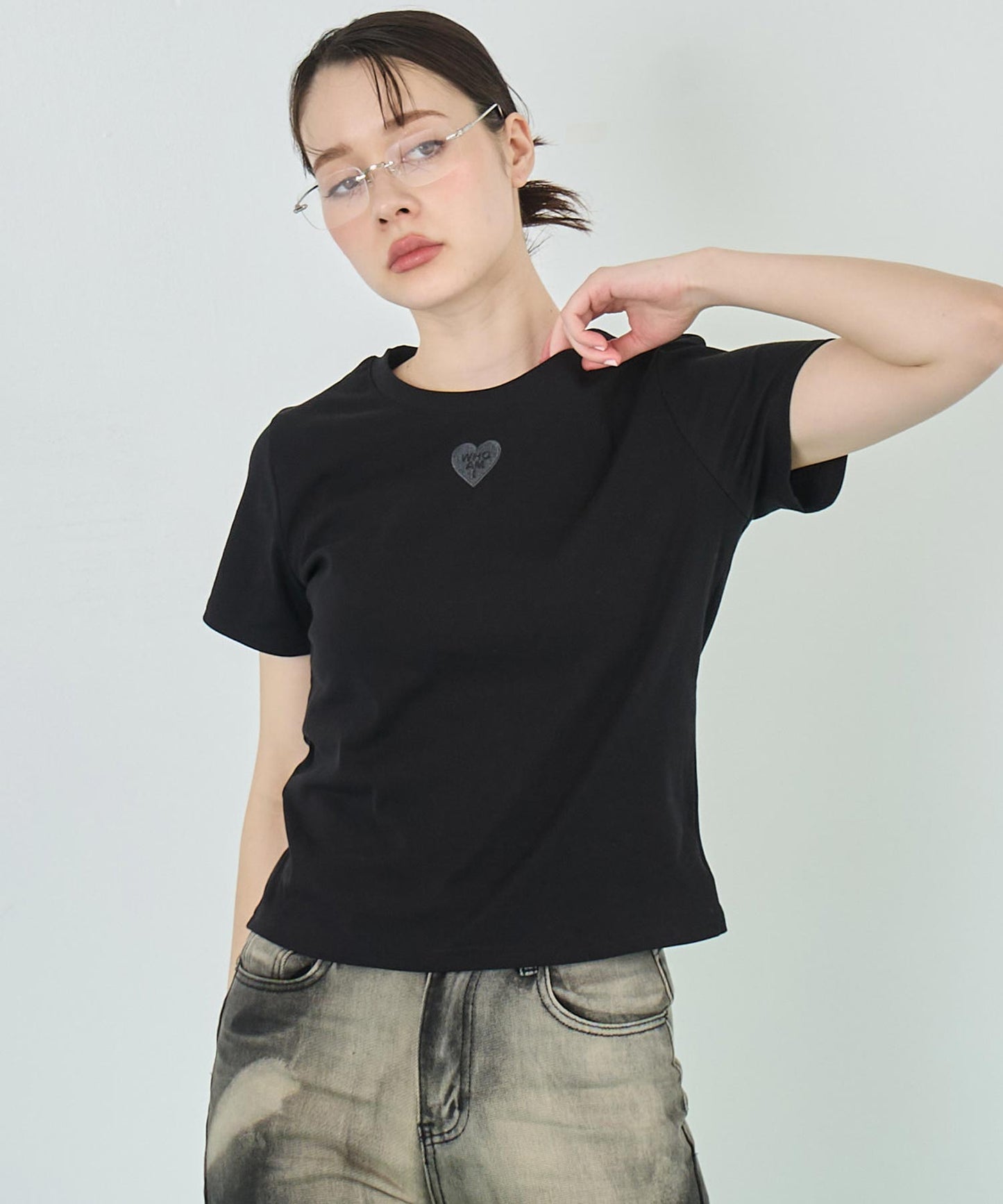 同色トーン ハート 刺繍 Tシャツ 153-5776