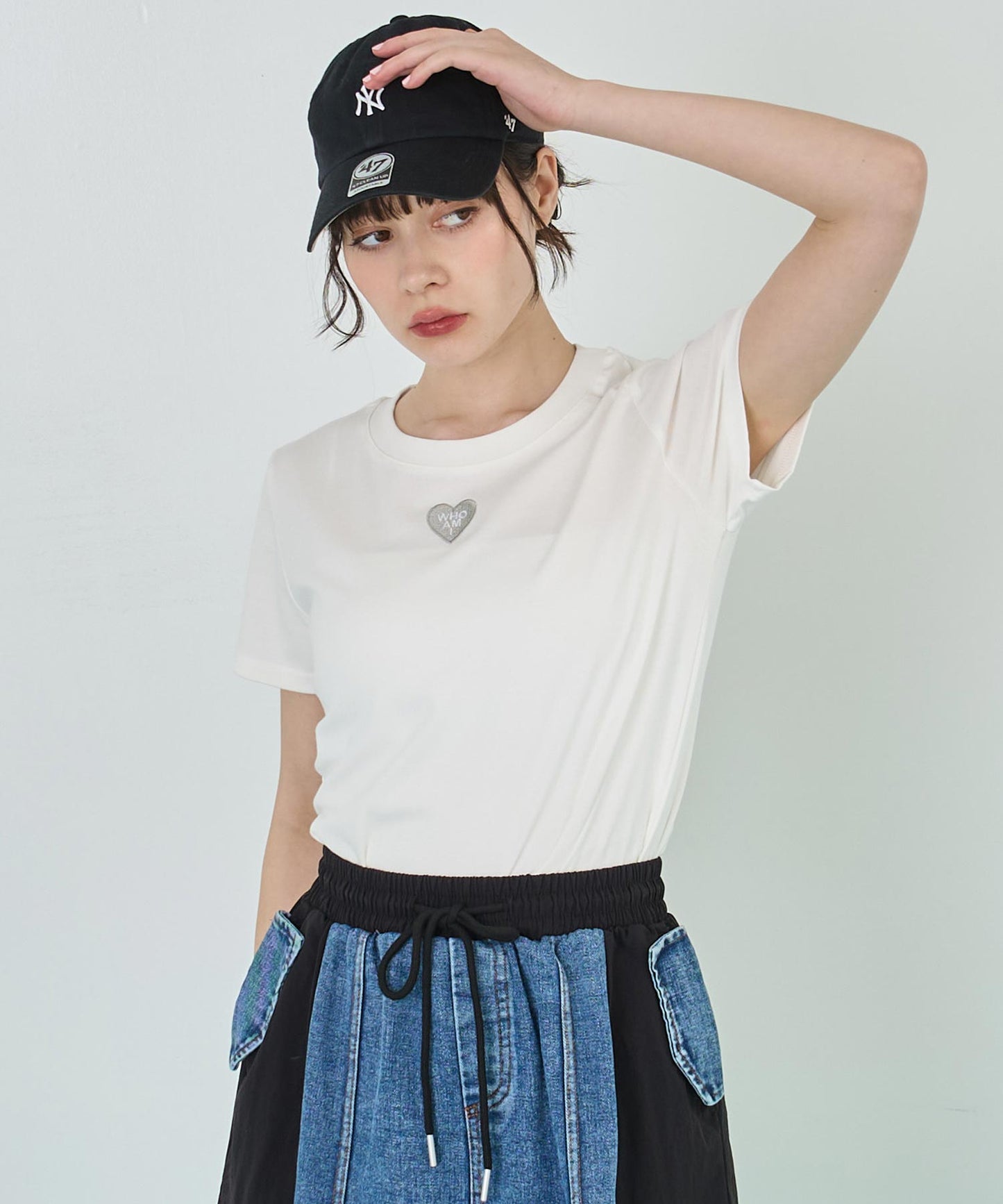 同色トーン ハート 刺繍 Tシャツ 153-5776