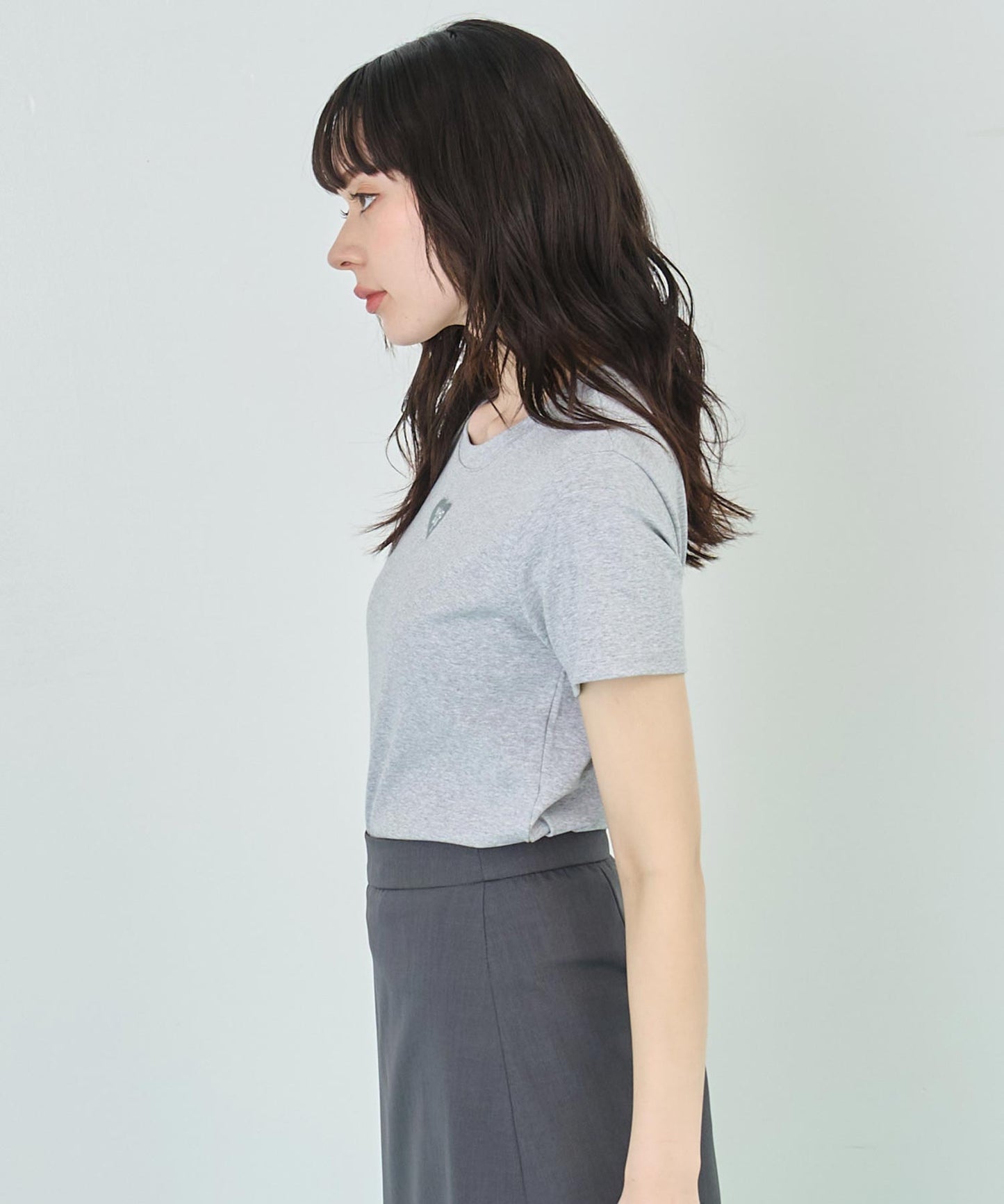 同色トーン ハート 刺繍 Tシャツ 153-5776