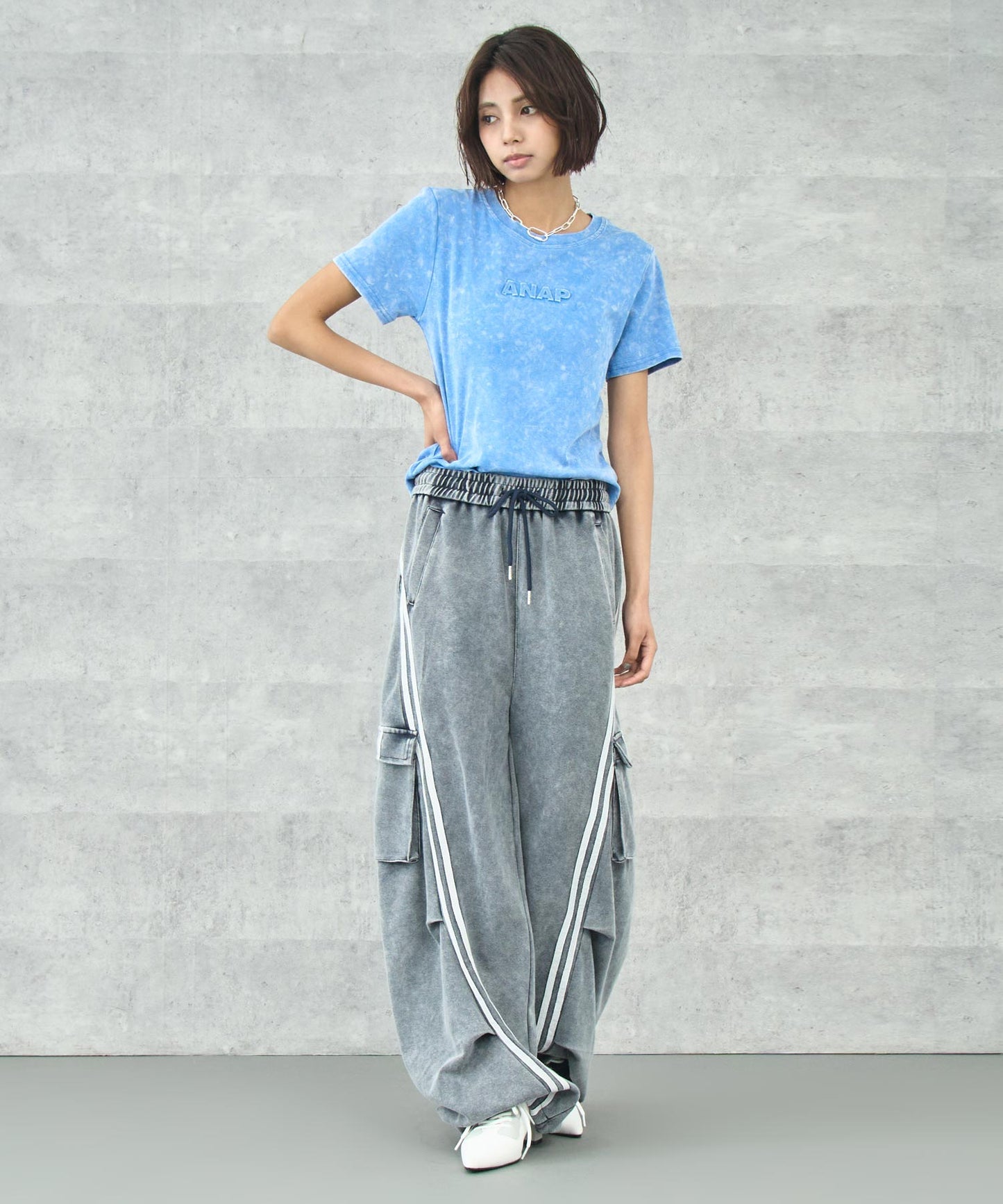 ANAP エンボス ロゴ 加工 Tシャツ 153-5873