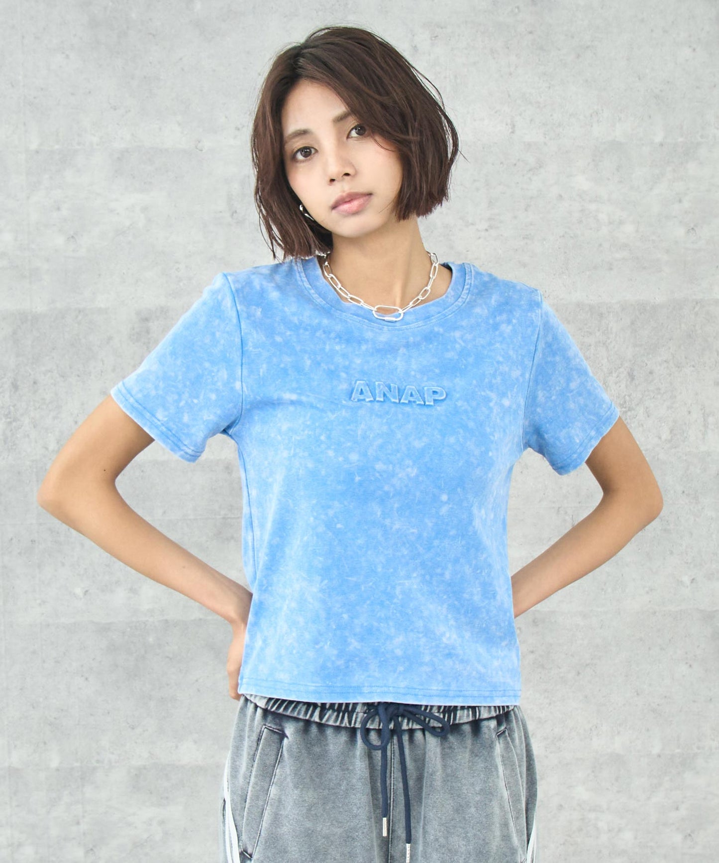 ANAP エンボス ロゴ 加工 Tシャツ 153-5873