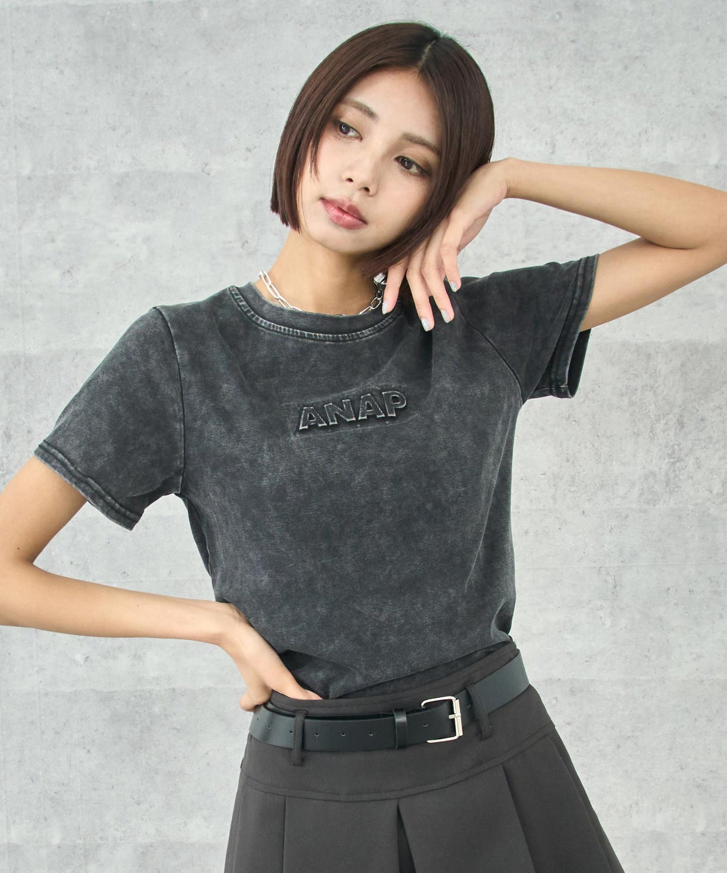 ANAP エンボス ロゴ 加工 Tシャツ 153-5873