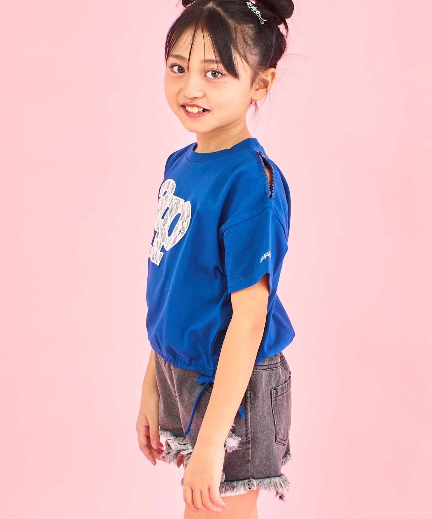 レース ワッペン付き サイド リボン Tシャツ トップス【ジュニアお揃い】 423-3402