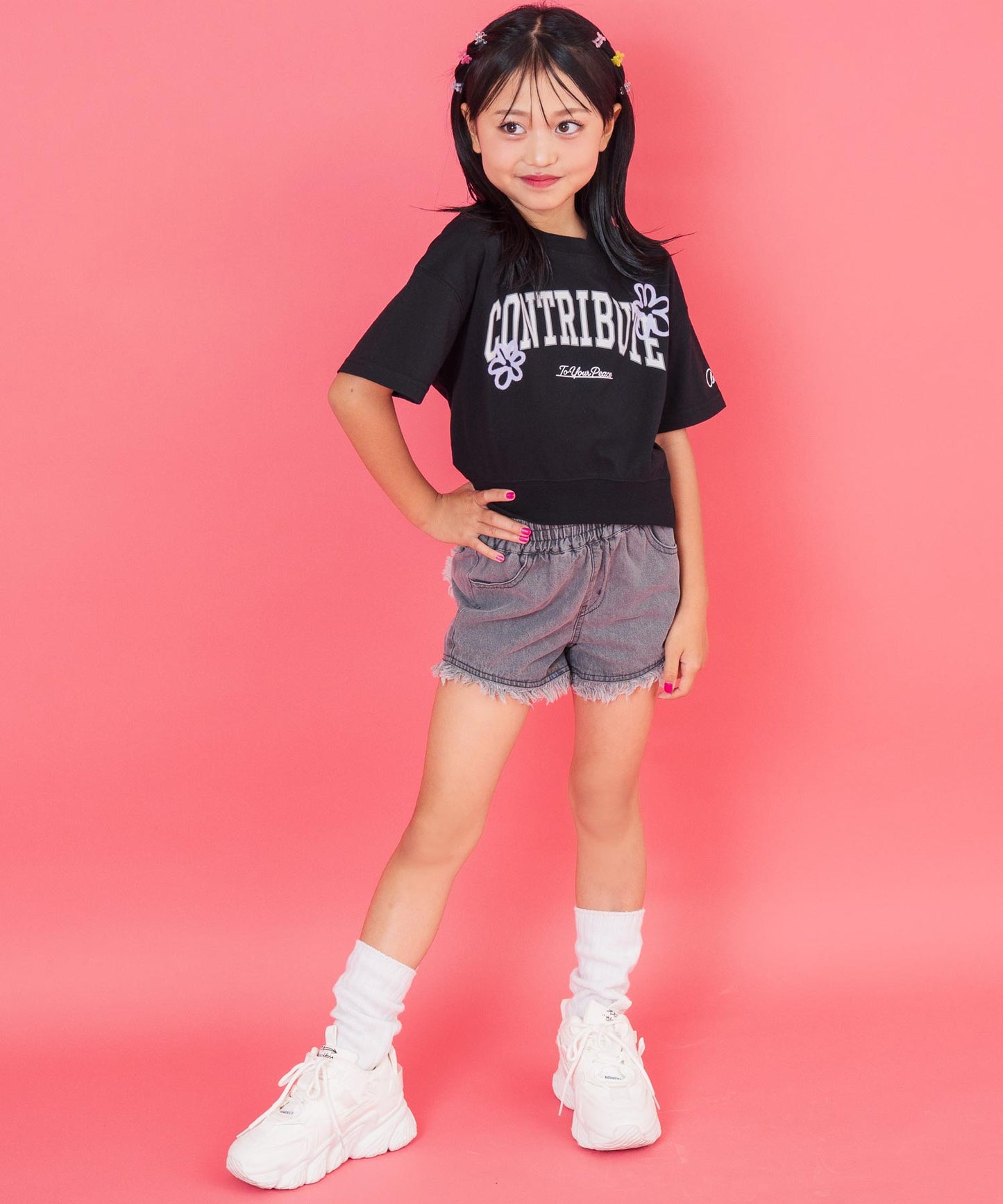 カレッジ フラワー スプレー クロップド Tシャツ 【ジュニアお揃い)】423-3430