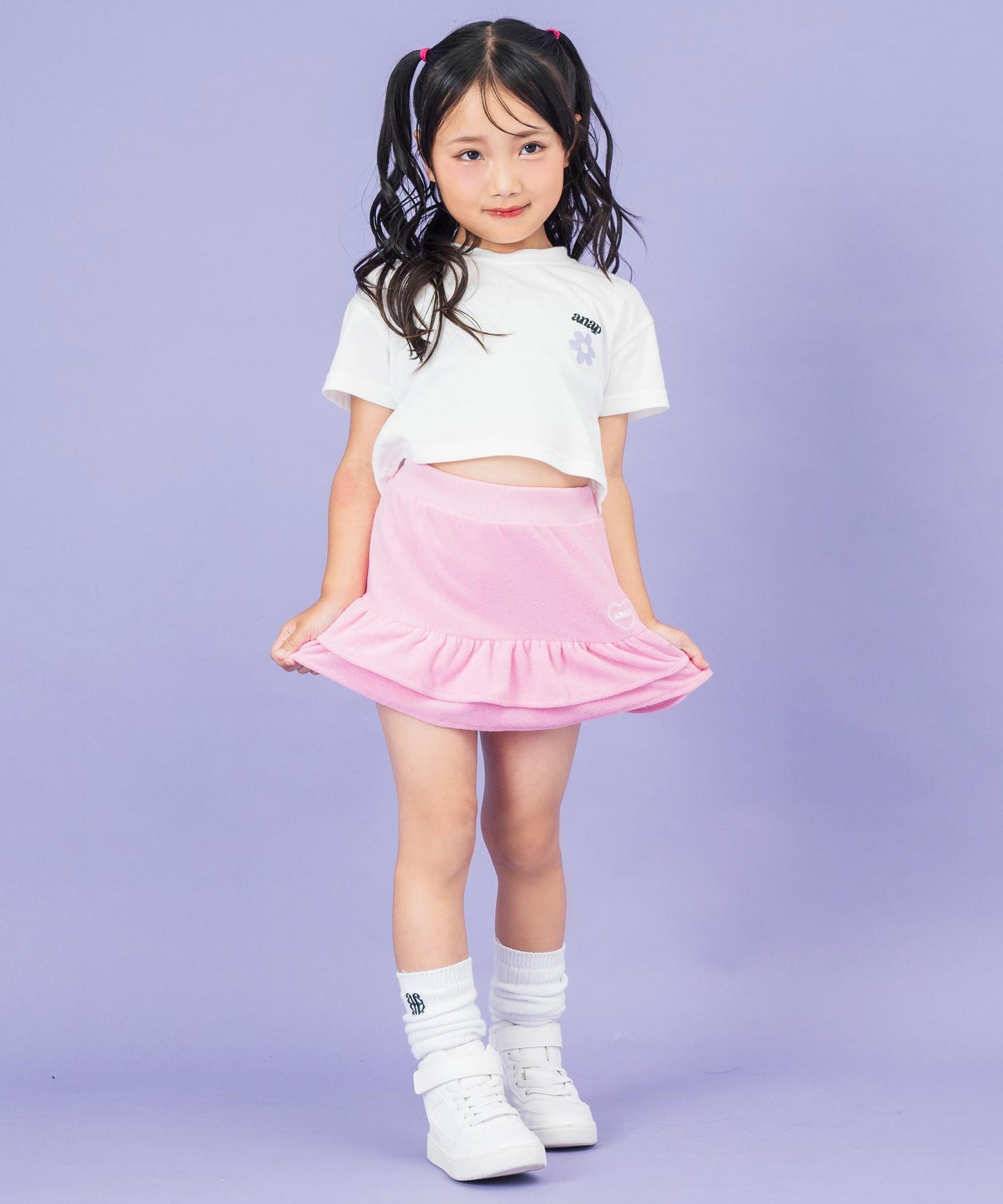 ホワイト(110サイズ着用/身長:約115cm)