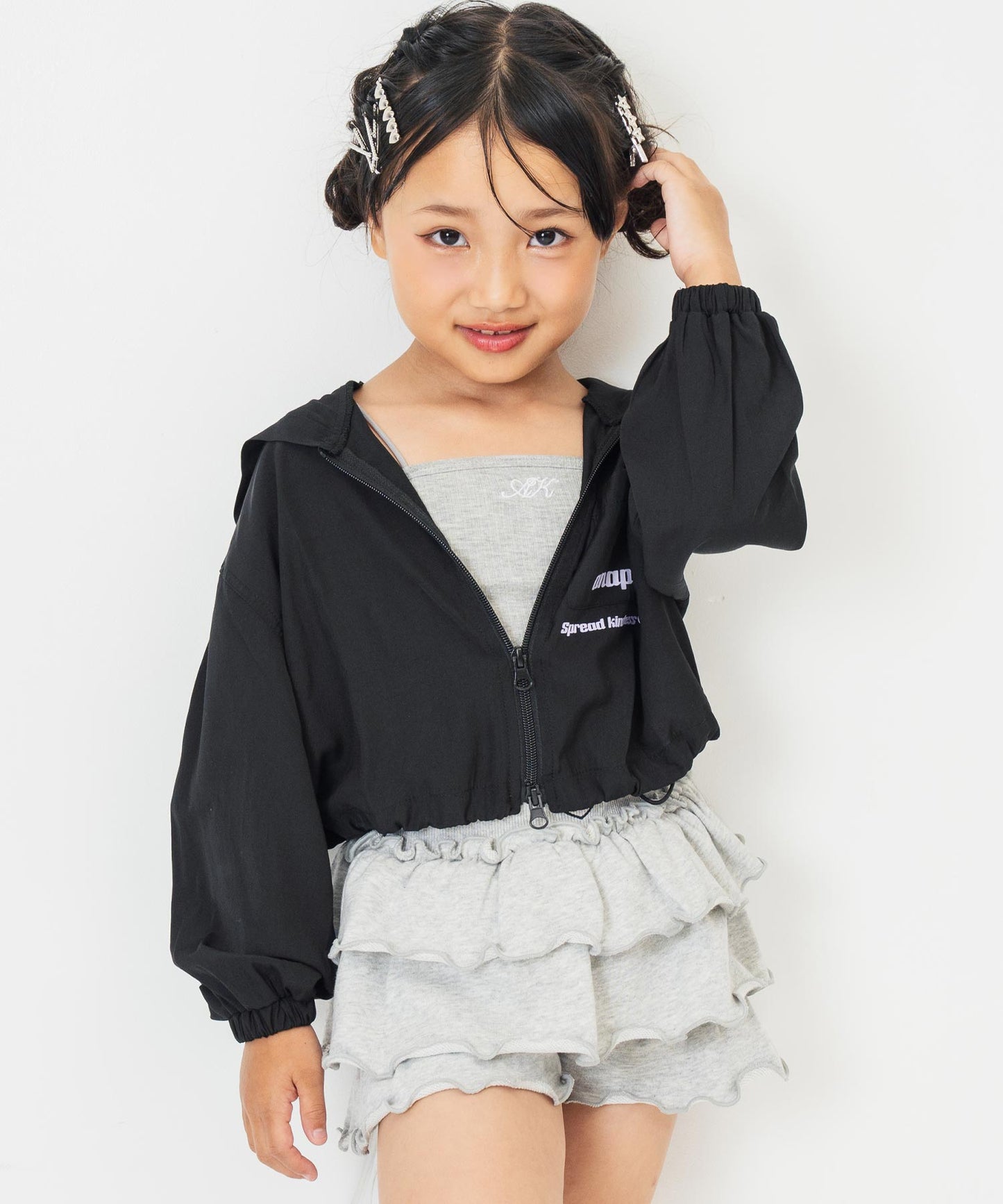ブラック(110サイズ着用/身長:約115cm)