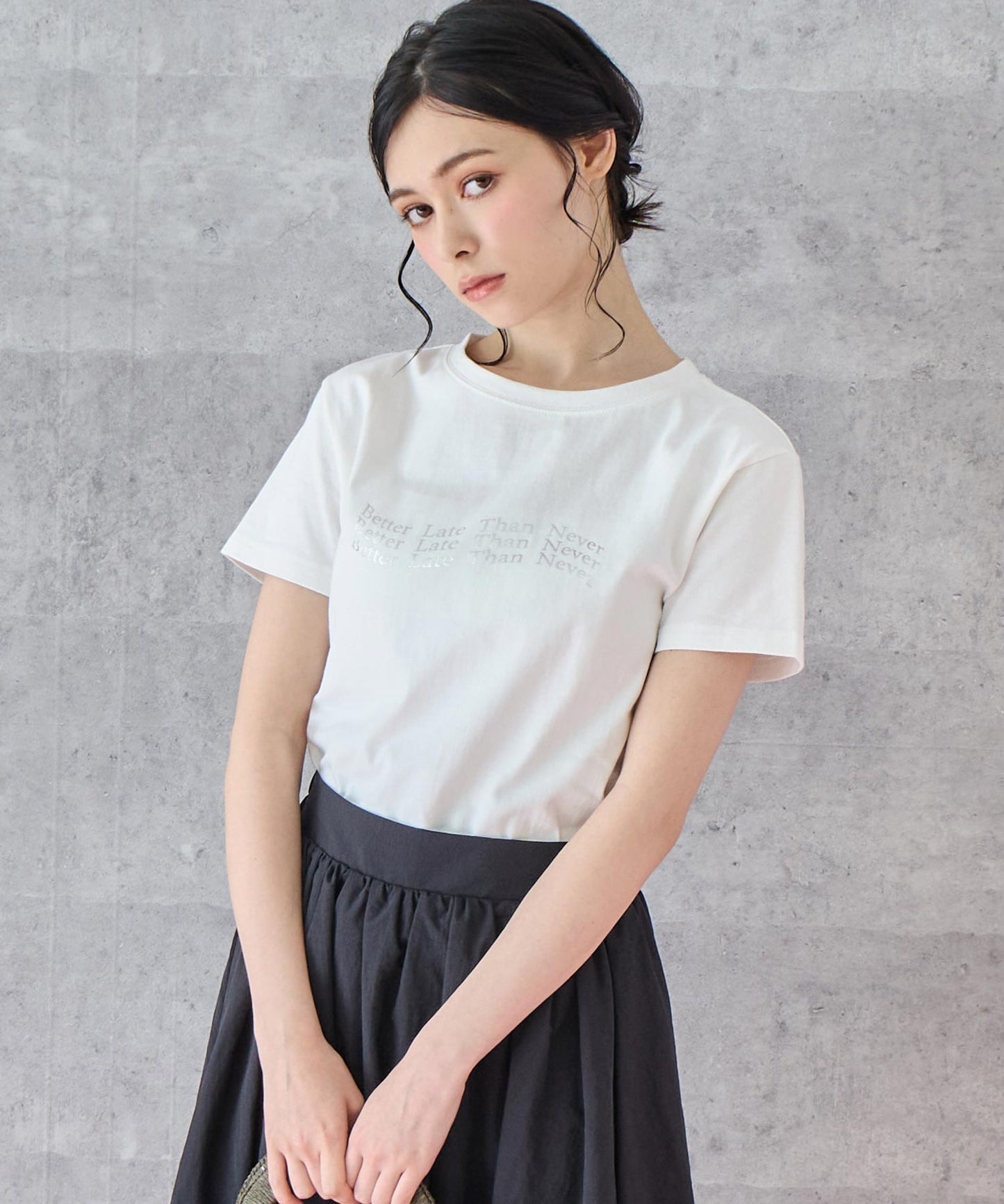 メタリック 箔プリント ロゴ ウェーブ Tシャツ 793-9223