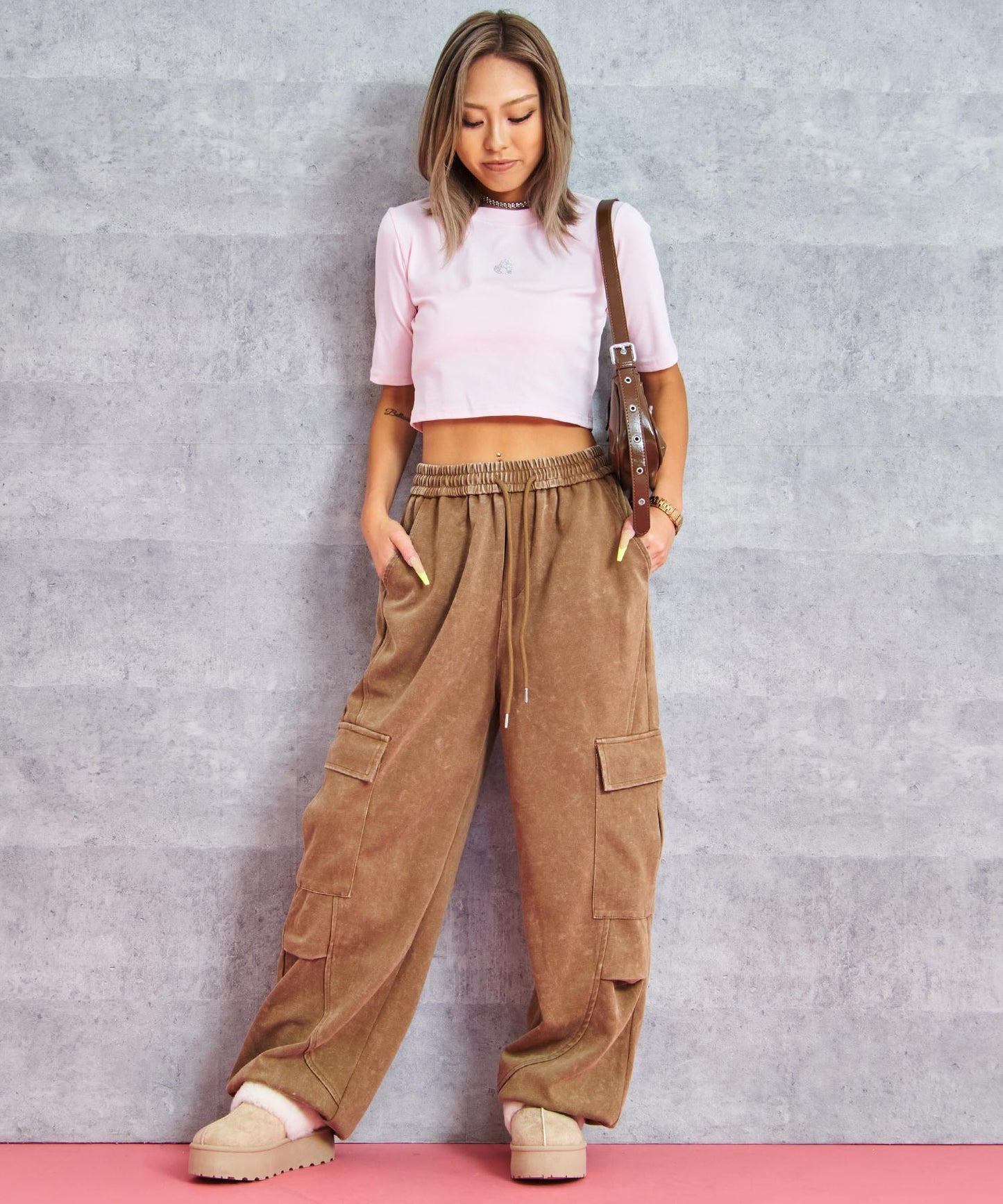 ライトベージュ