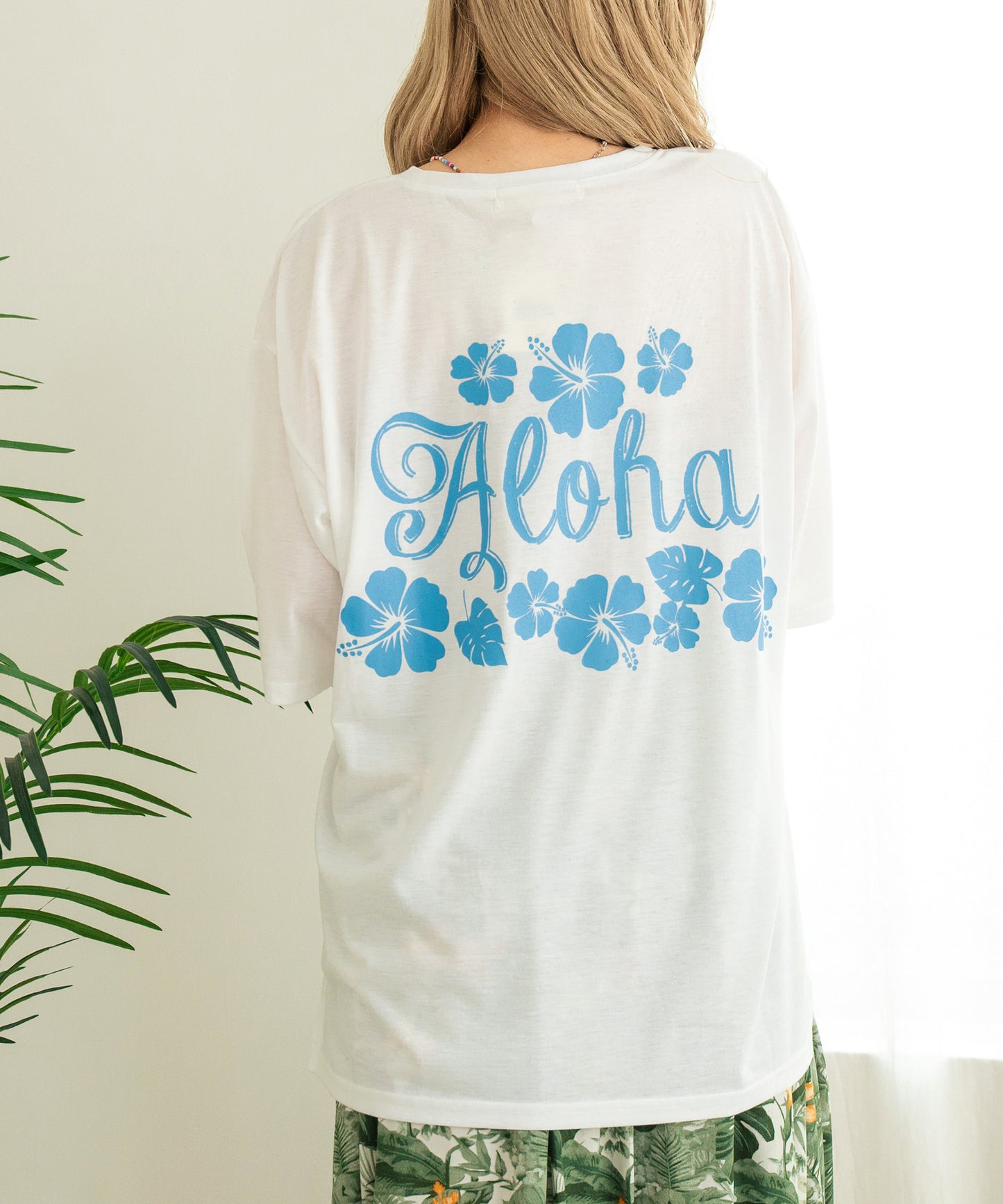 バック ハイビスカス プリント オーバーサイズ Tシャツ 853-5957