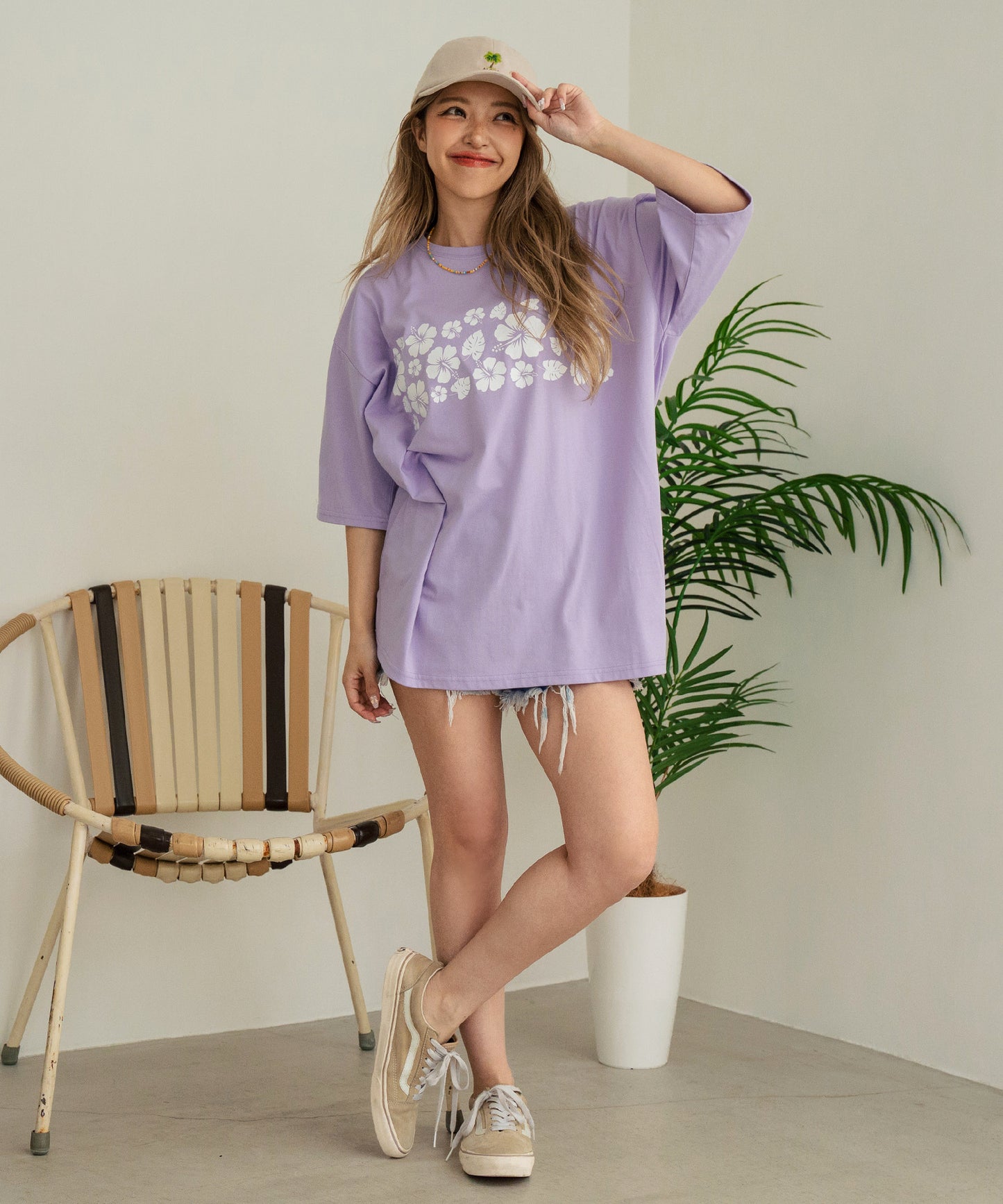 バック ハイビスカス プリント オーバーサイズ Tシャツ 853-5957