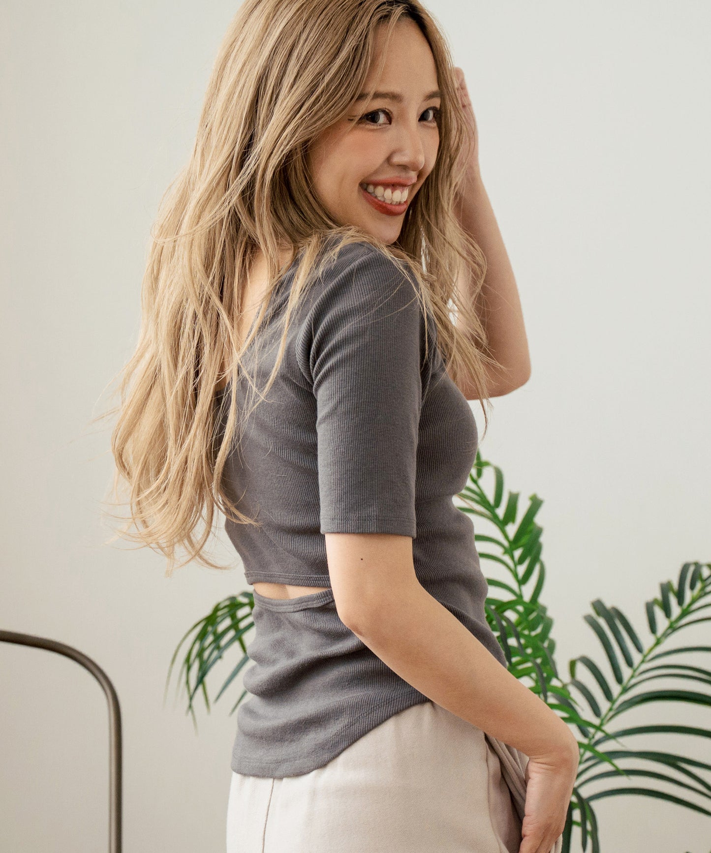 バックオープン テレコ リブ カップ付き 半袖 Tシャツ 853-6018