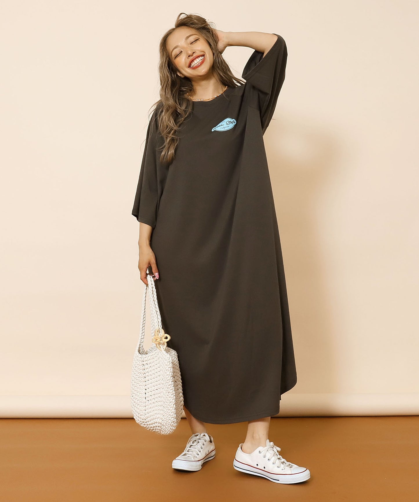 ラグラン サークル ロゴ ビッグ マキシ 5分袖 Tシャツワンピース 857-5952