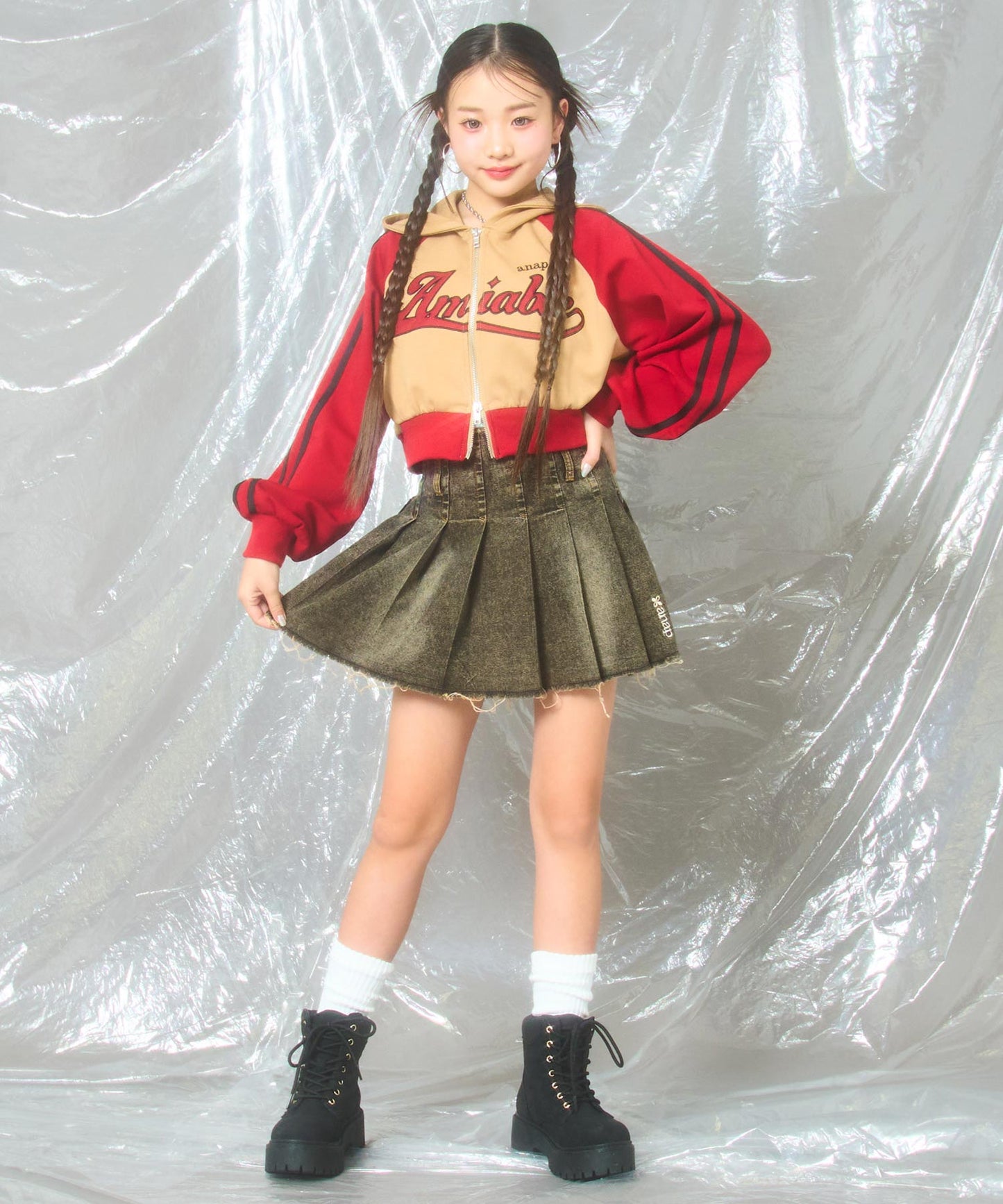 (新色)ブラウン/143cm(XSサイズ着用)