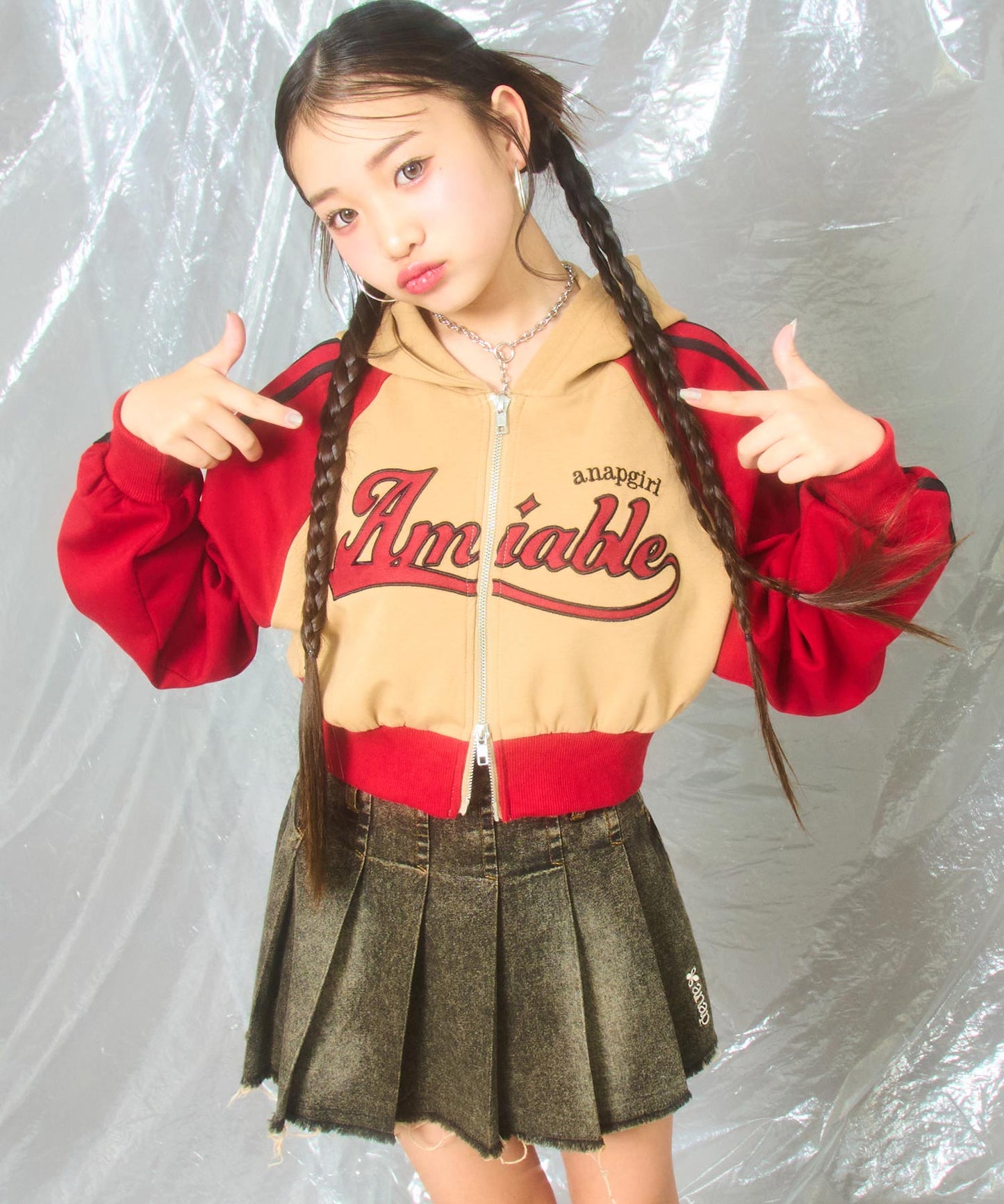(新色)レッド/143cm(XSサイズ着用)