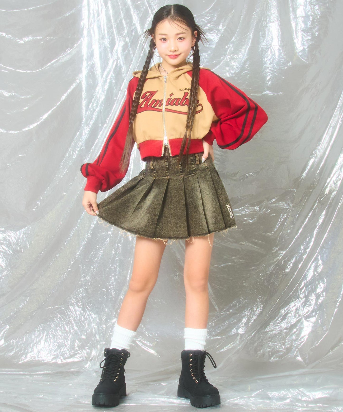 (新色)レッド/143cm(XSサイズ着用)