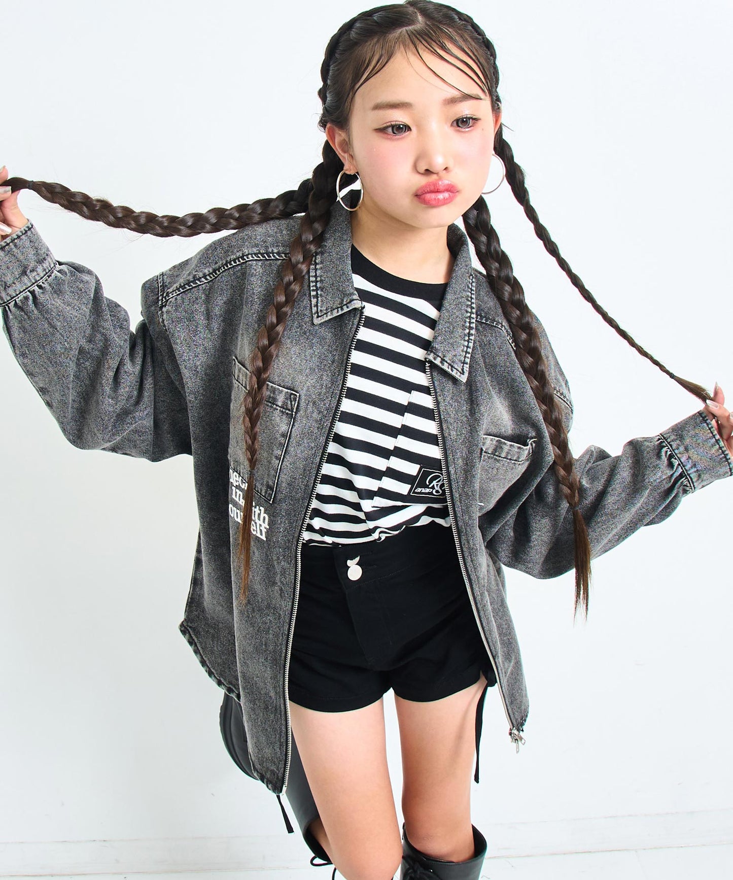 ブラック