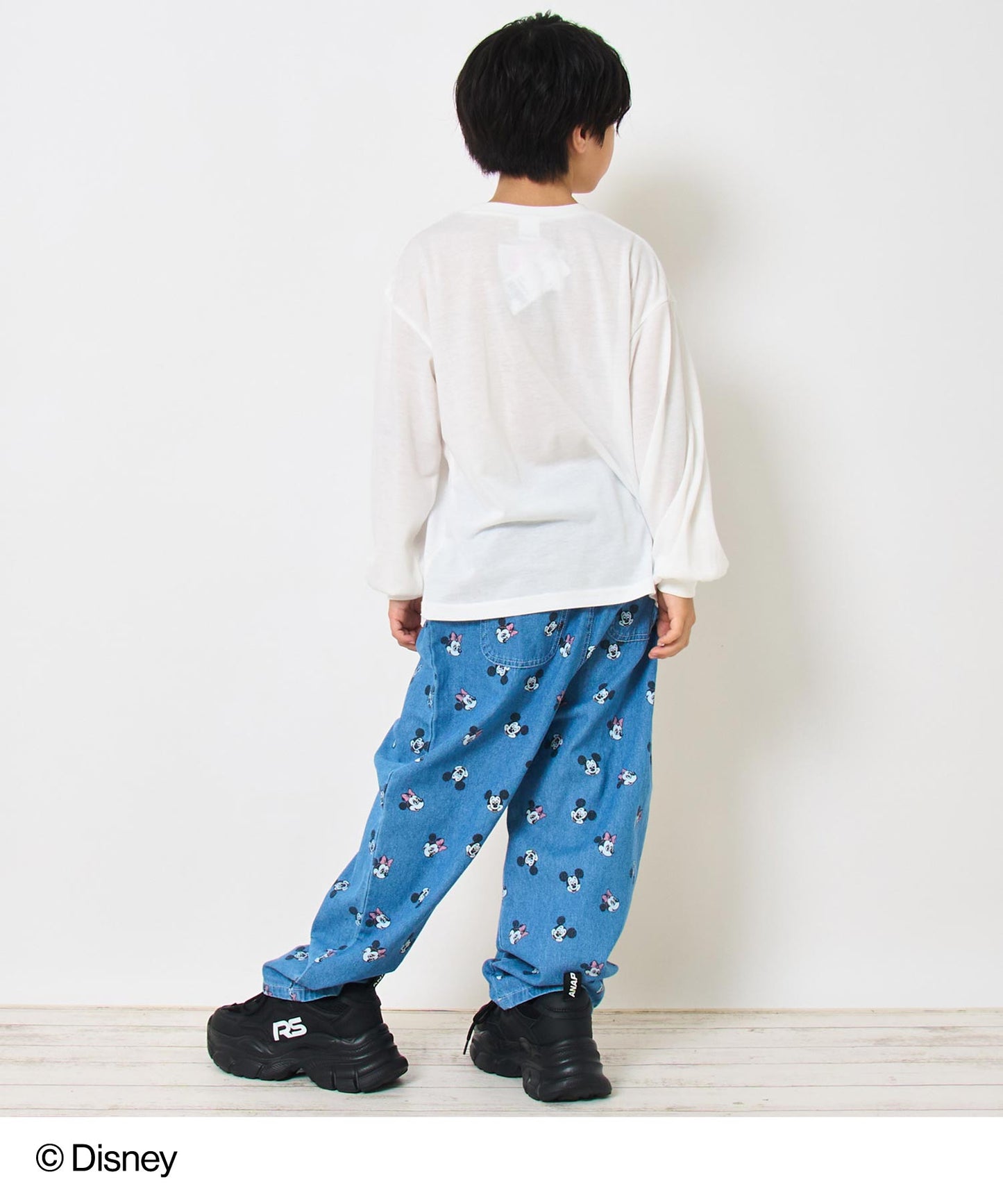 ブルー(130サイズ着用/身長:約129cm)
