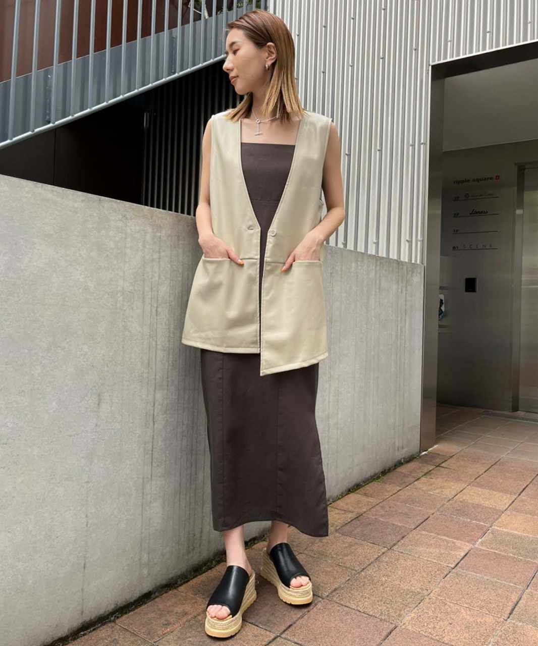 フェイク レザー 切替 ジレ 364-8758