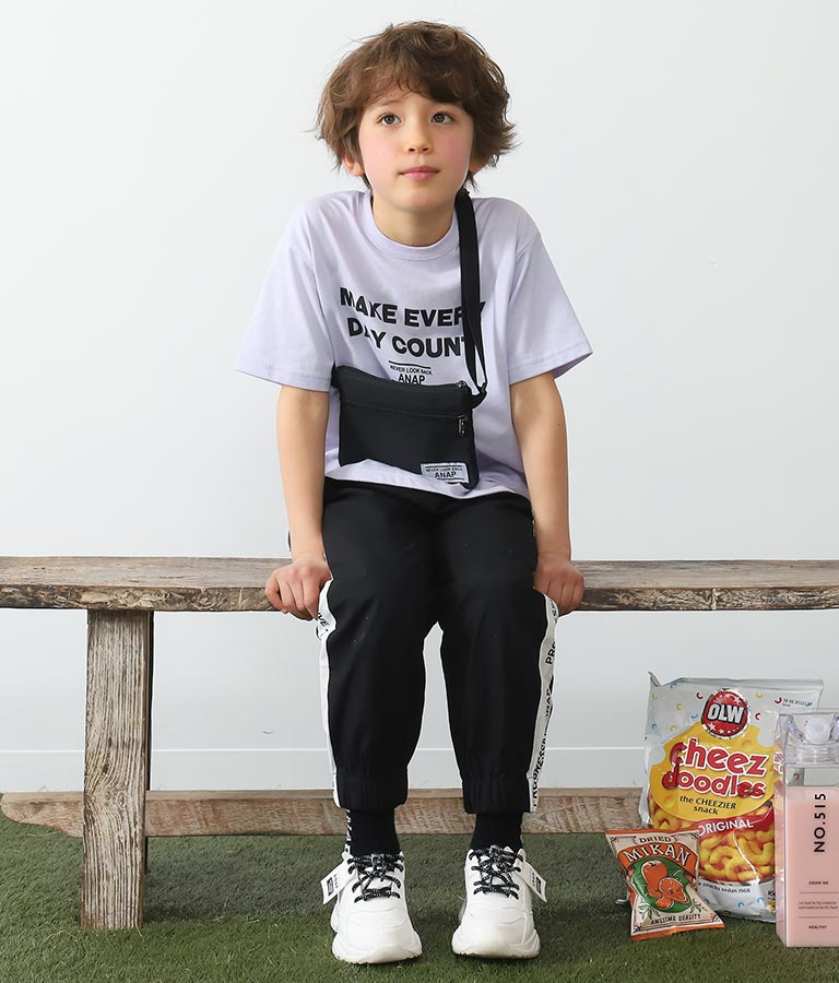 サコッシュ付きビッグTシャツ