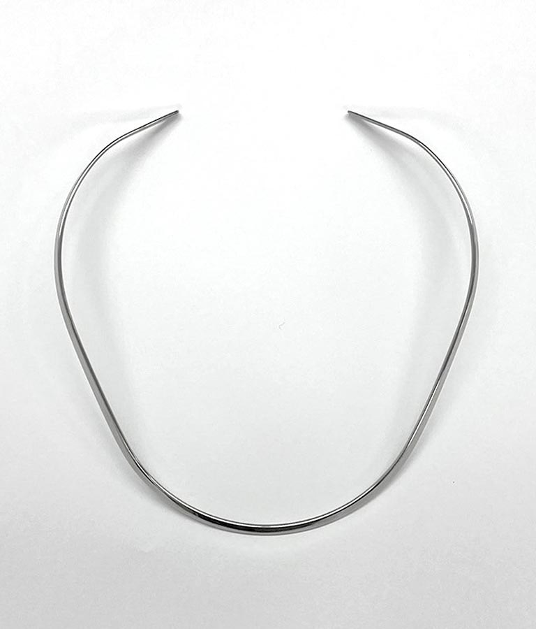 金属アレルギー対応 ステンレス カーブ デザイン シンプル ネックカフ 369-9533