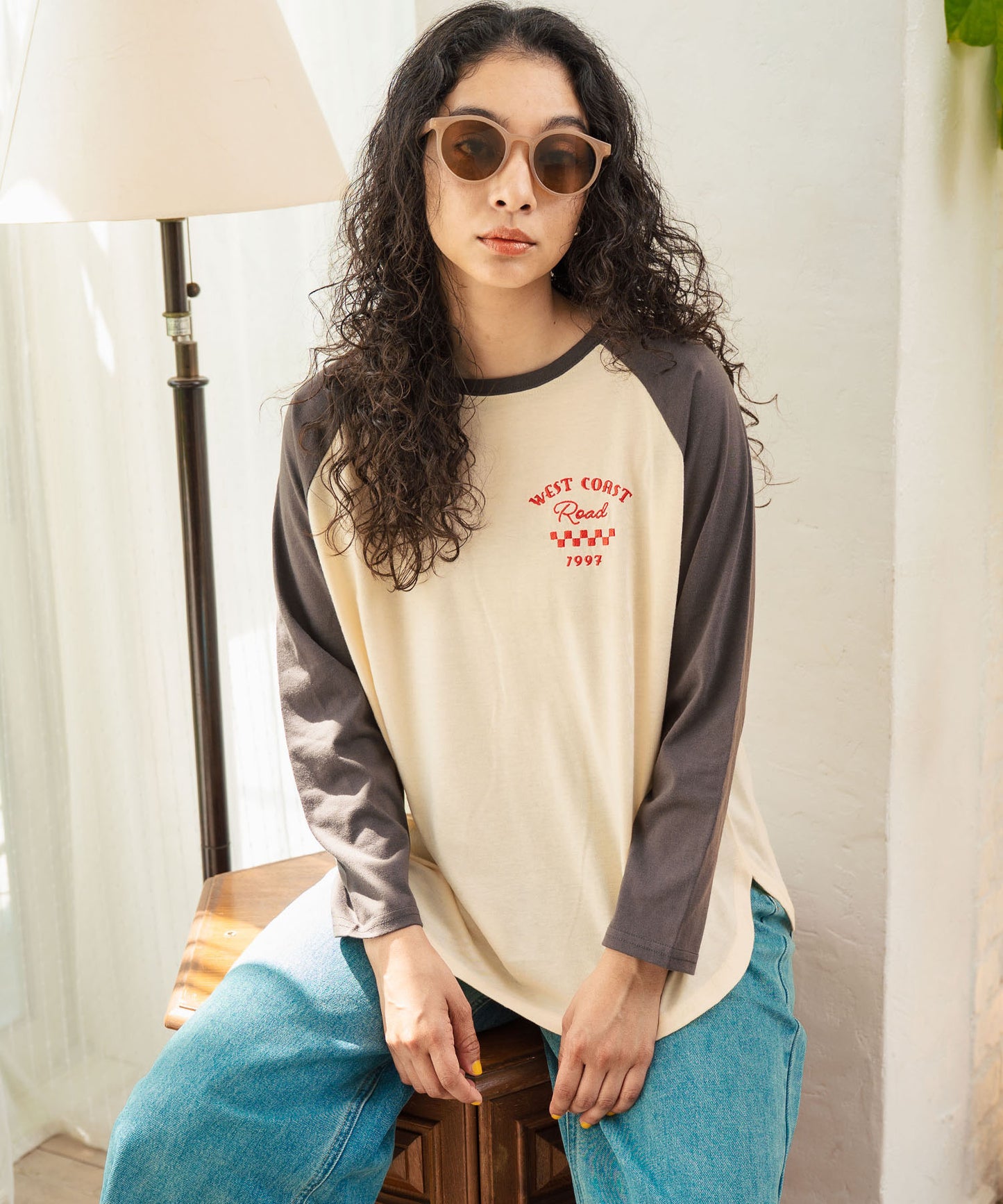 配色 ラグラン ワンポイント 刺繍 ロングスリーブ Tシャツ 853-5951