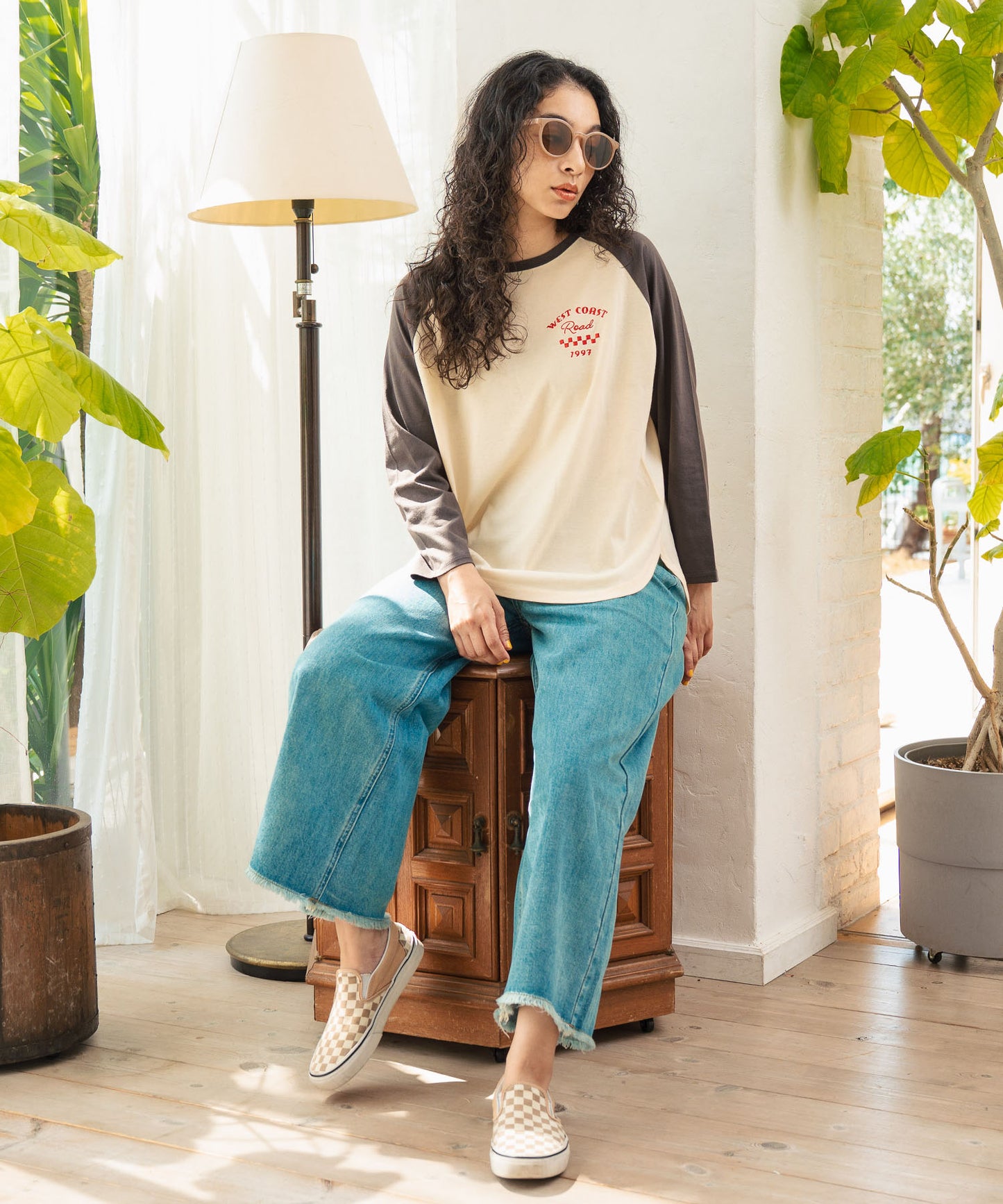 配色 ラグラン ワンポイント 刺繍 ロングスリーブ Tシャツ 853-5951
