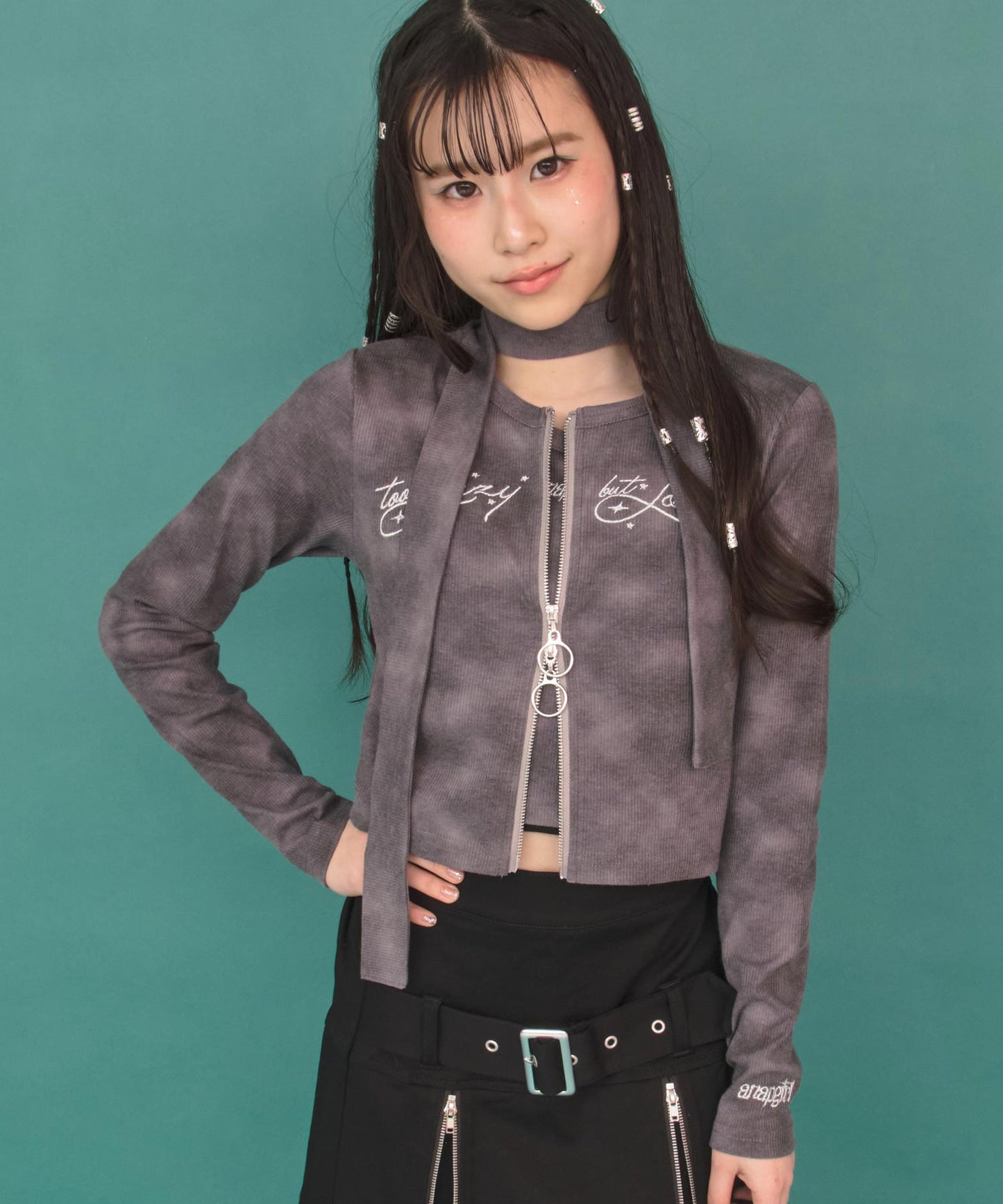 アッシュブラック(Sサイズ着用/身長：約148cm)