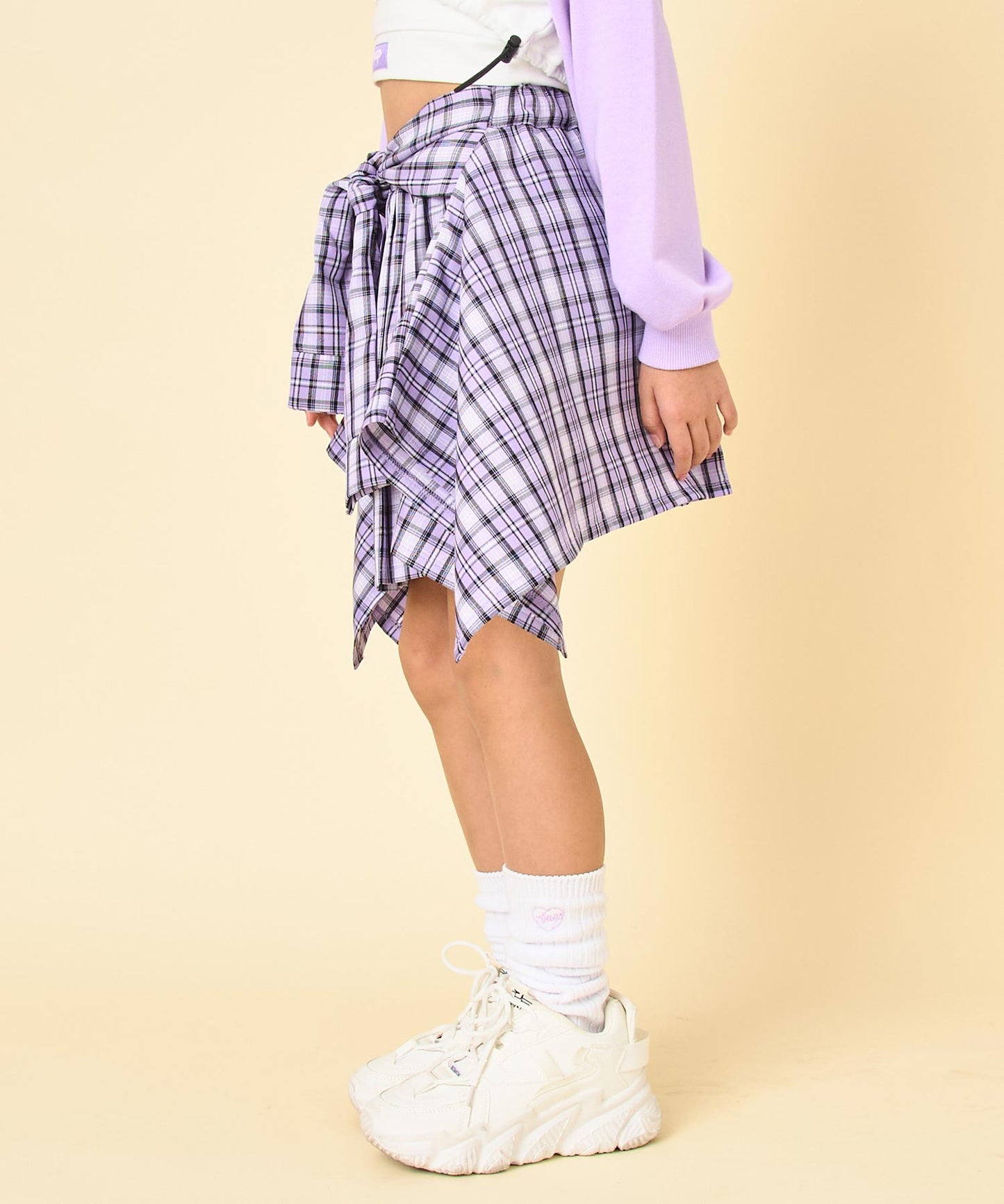 ラベンダー(130サイズ着用/身長：約133cm)