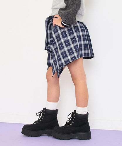 ネイビー(130サイズ着用/身長：約133cm)