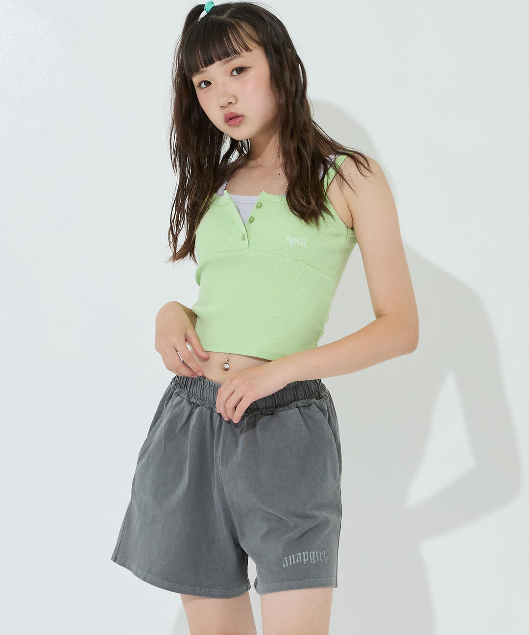 アッシュブラック(Mサイズ着用/身長：約157cm)