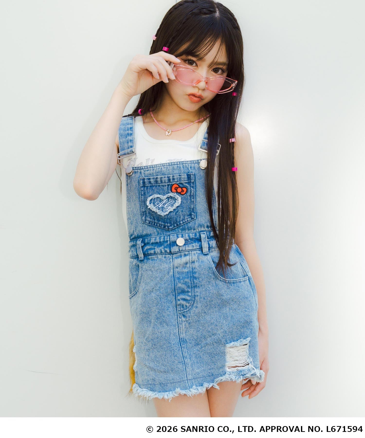 ライトブルー(XSサイズ着用/身長：約139cm)