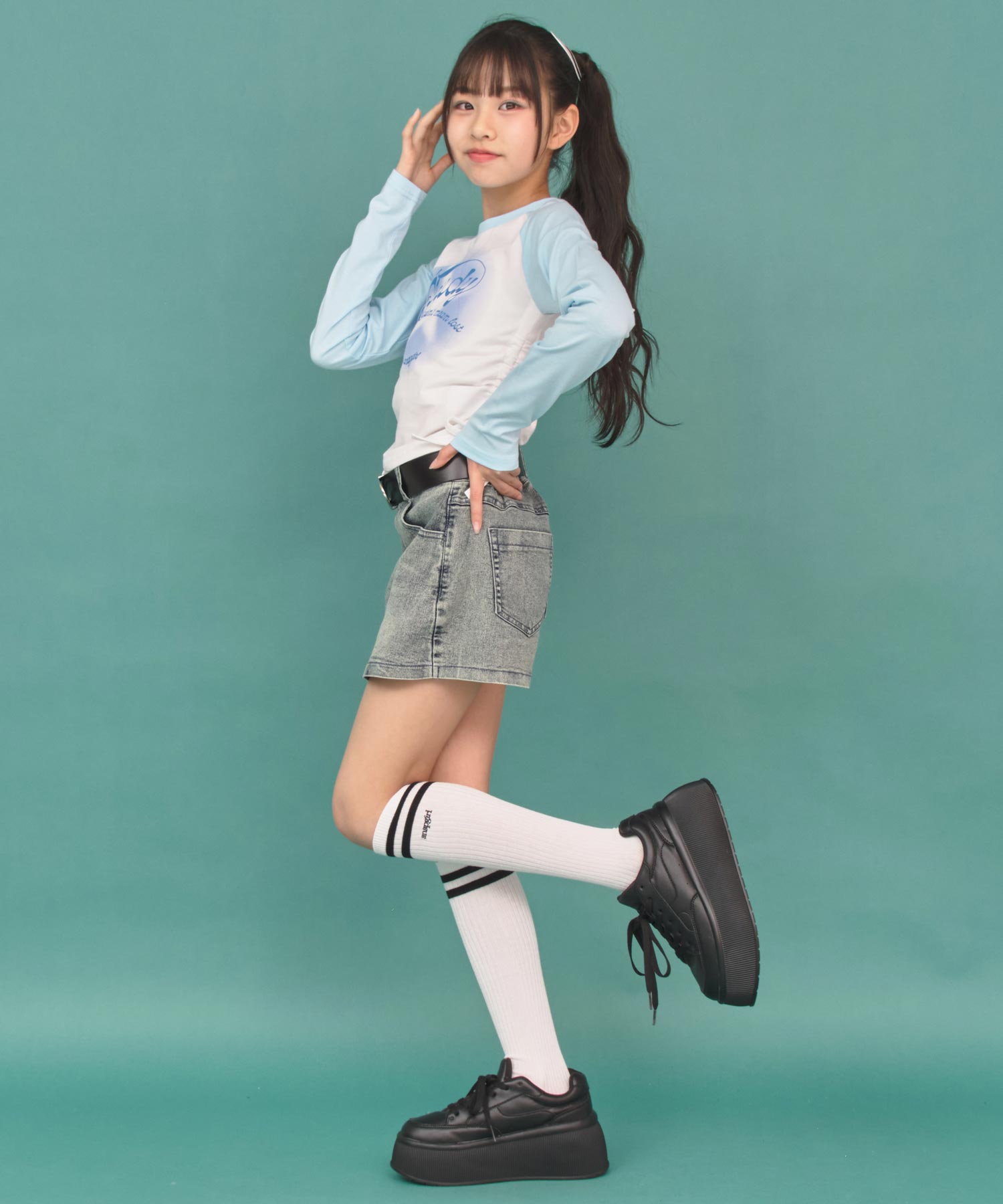 ホワイト(身長：約140cm)