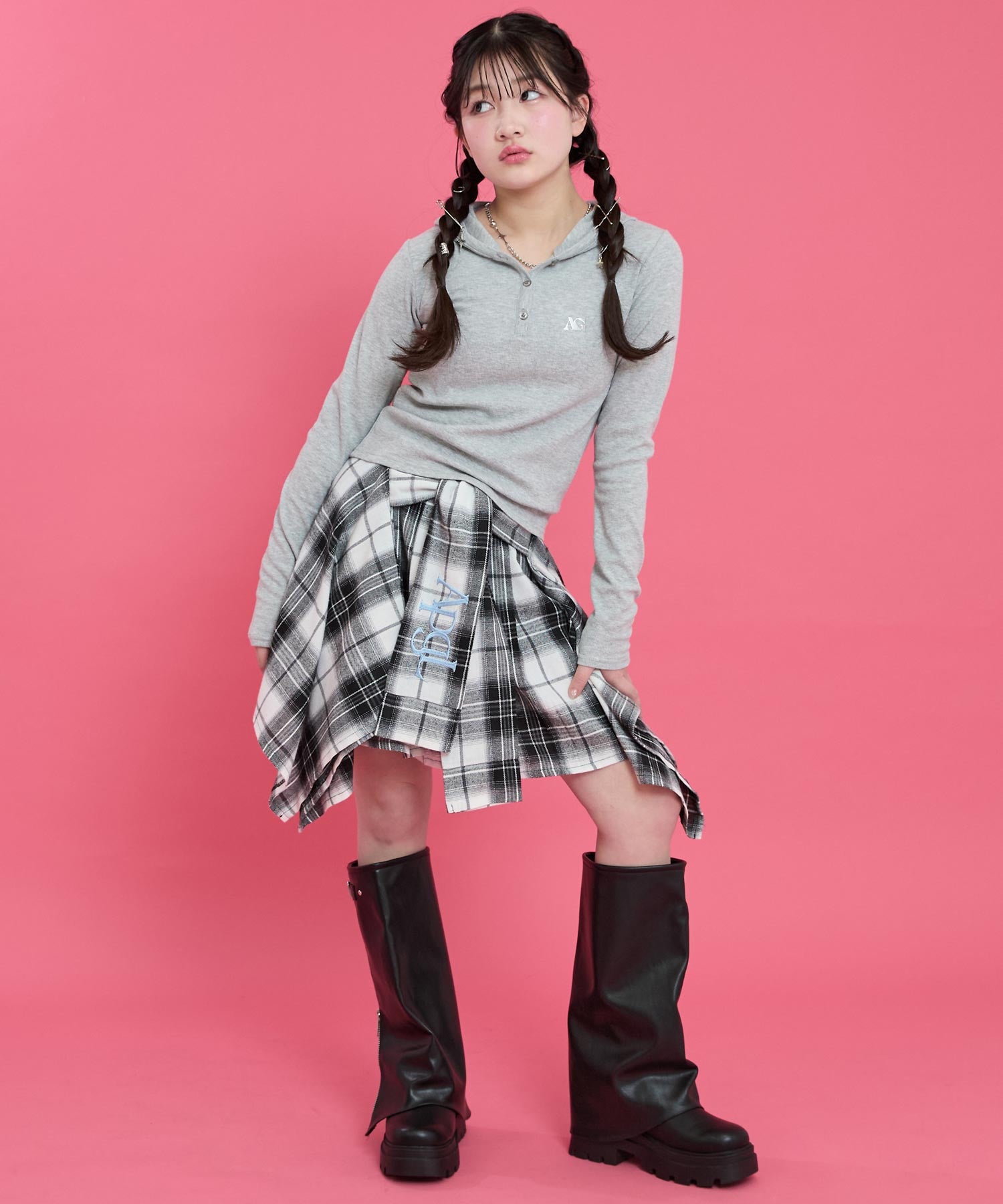 ブラック(Sサイズ着用/身長：約145cm)