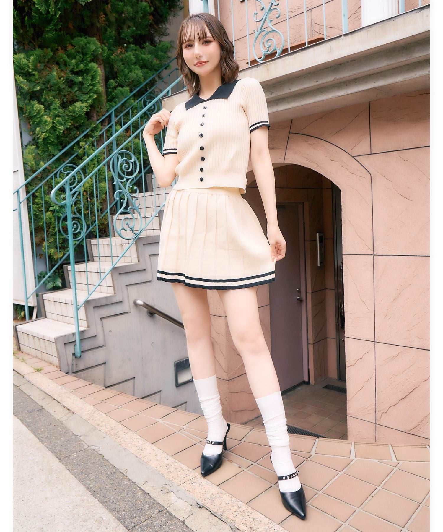 アイボリー