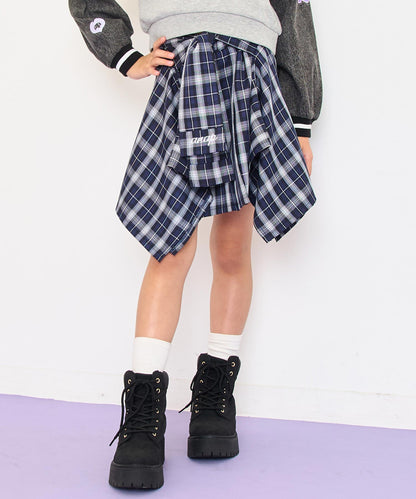 ネイビー(130サイズ着用/身長：約133cm)