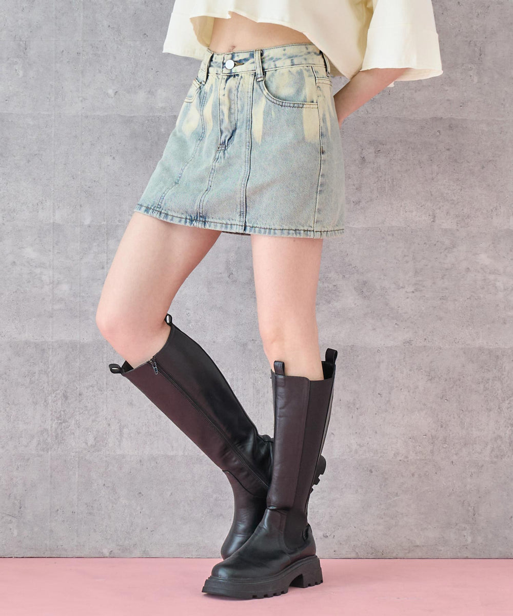 ブルー