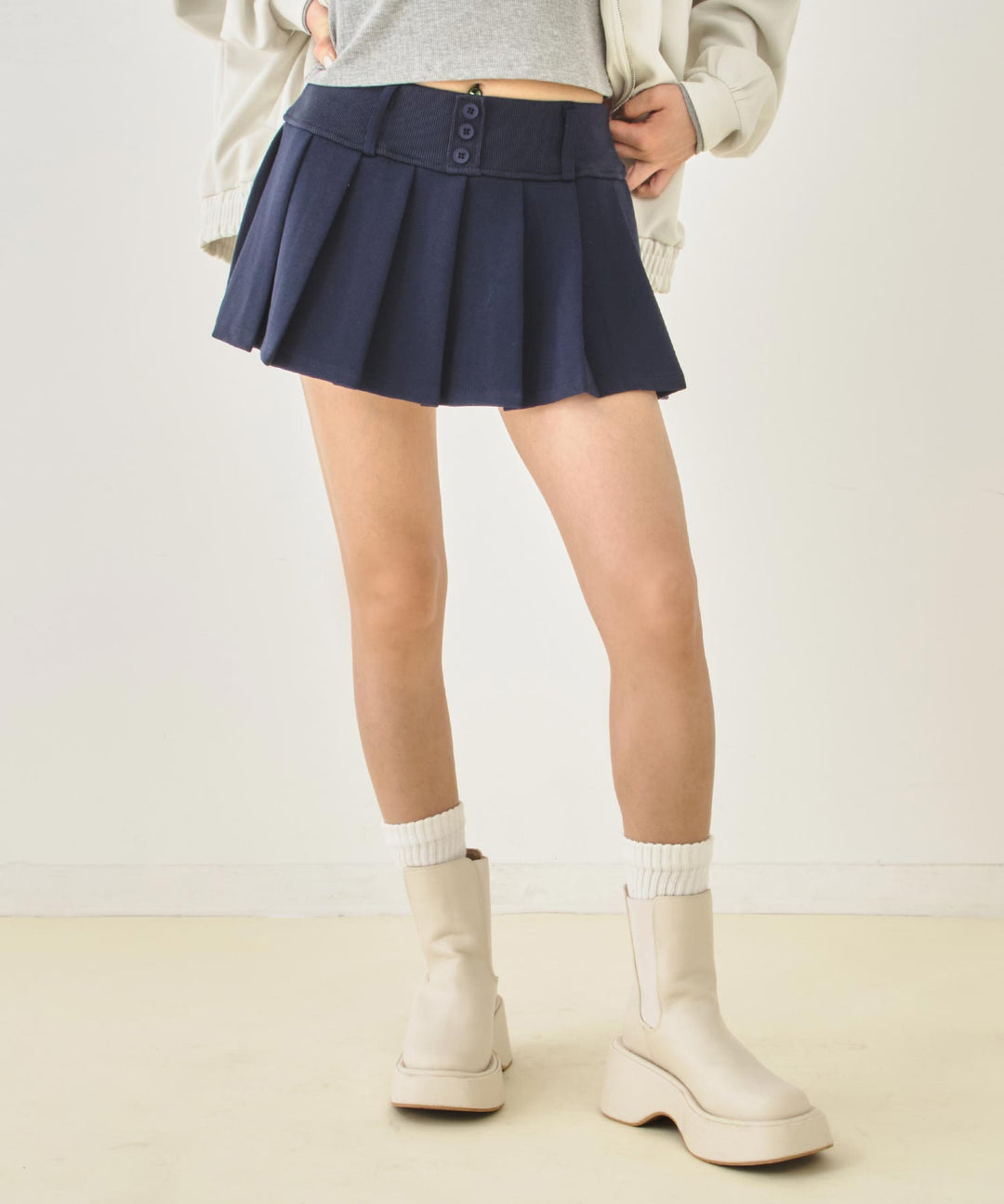 ネイビー