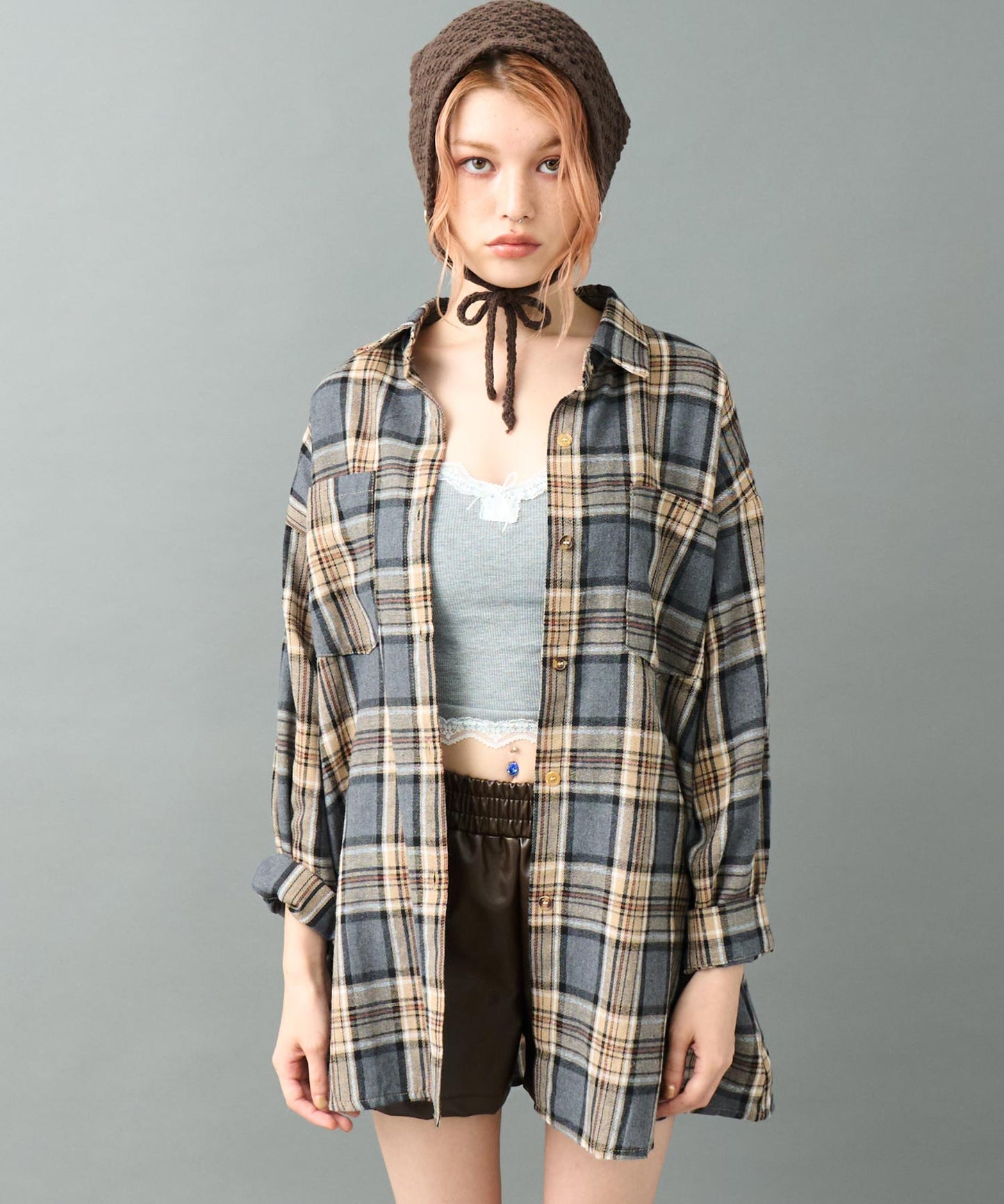 ウエスト ゴム フェイク レザー ショートパンツ 152-5935