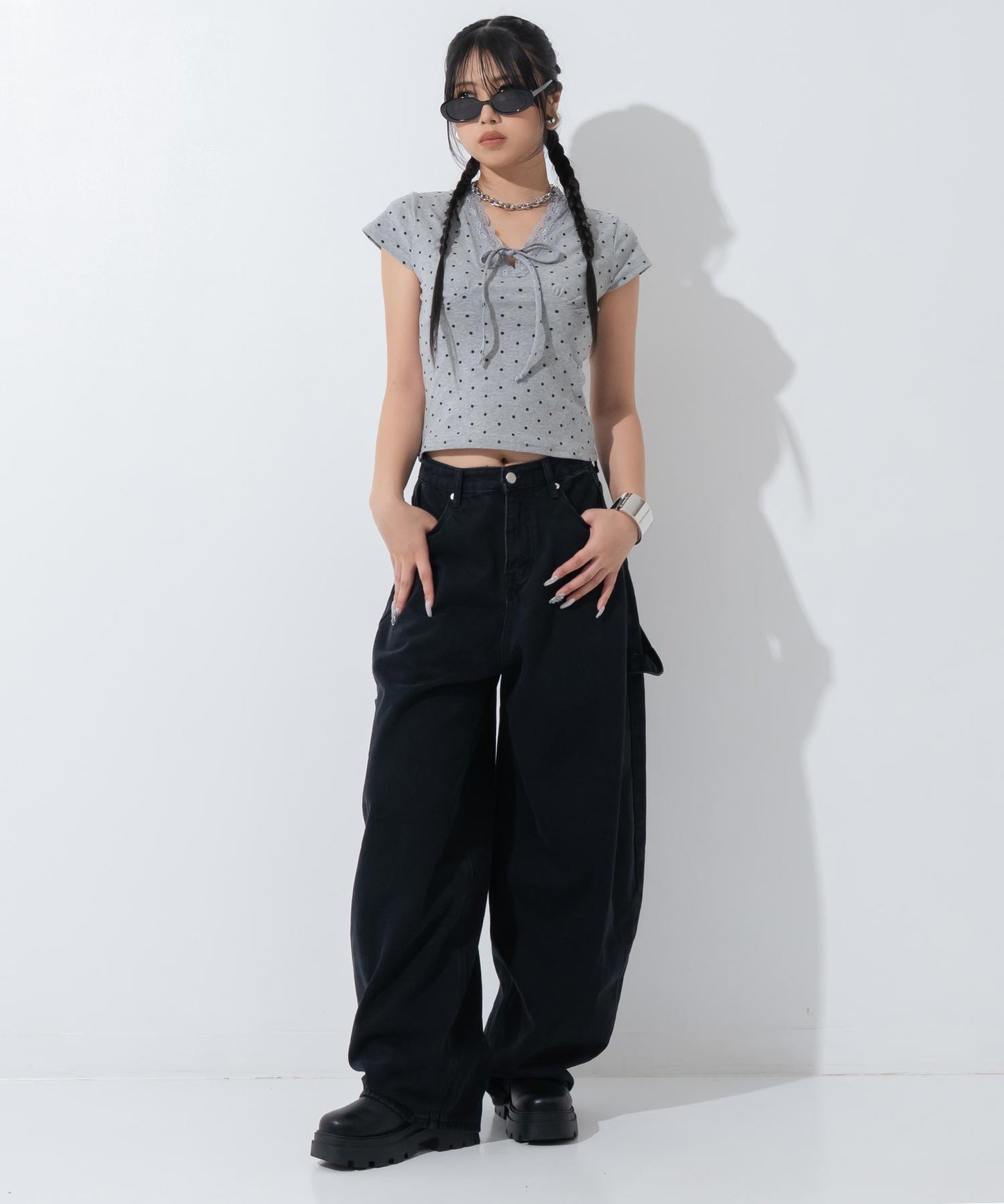 ブラック