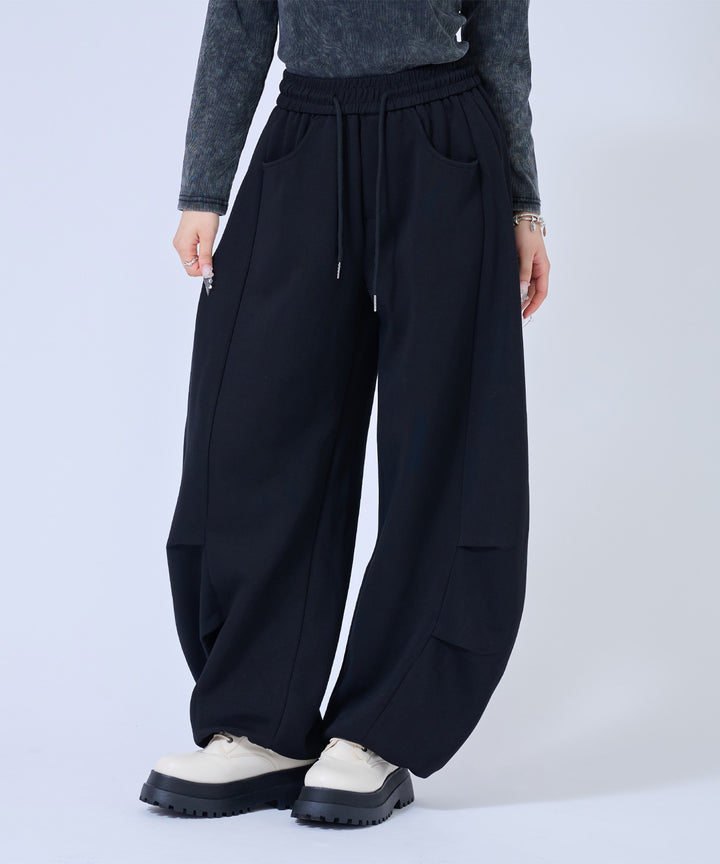 ブラック(身長：約158cm)