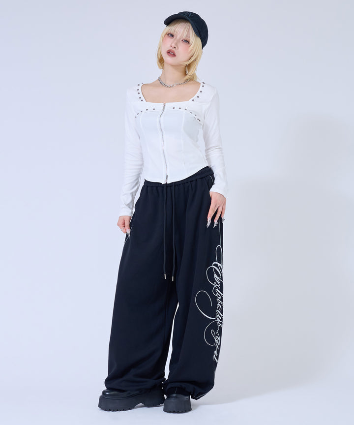 ブラック(身長：約158cm)