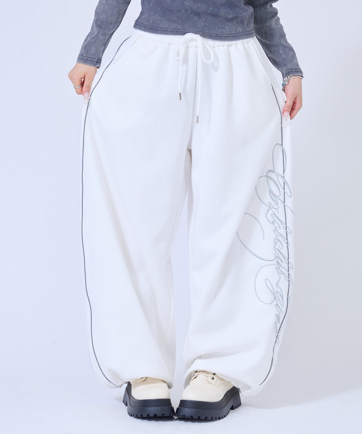 オフホワイト(身長：約158cm)