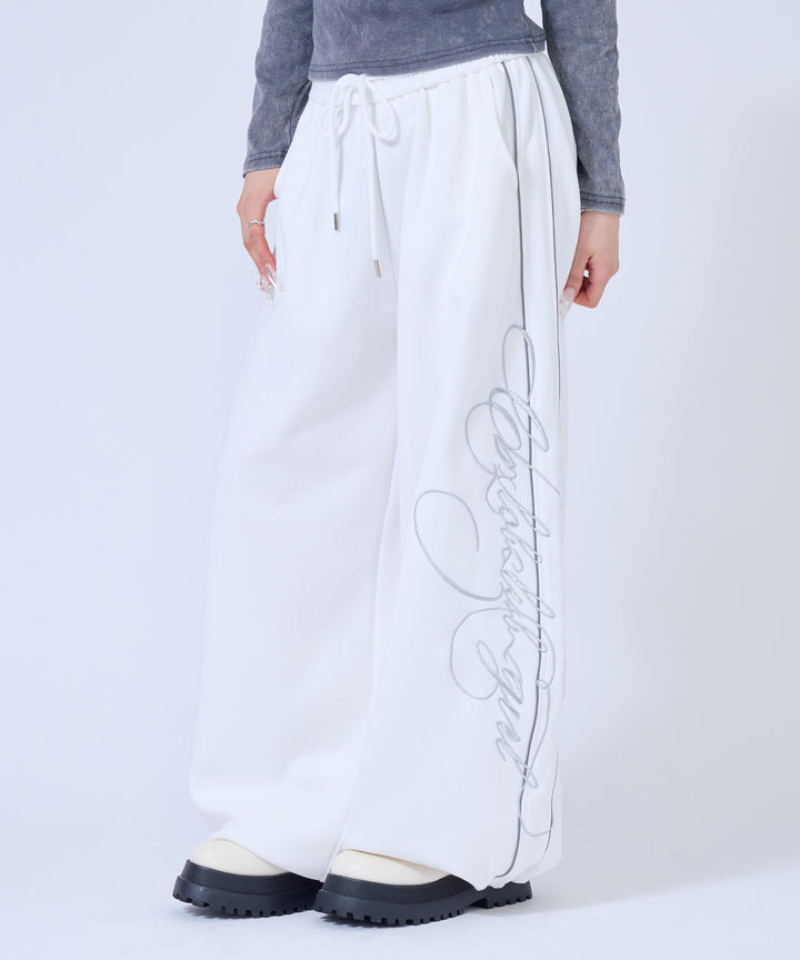 オフホワイト(身長：約158cm)
